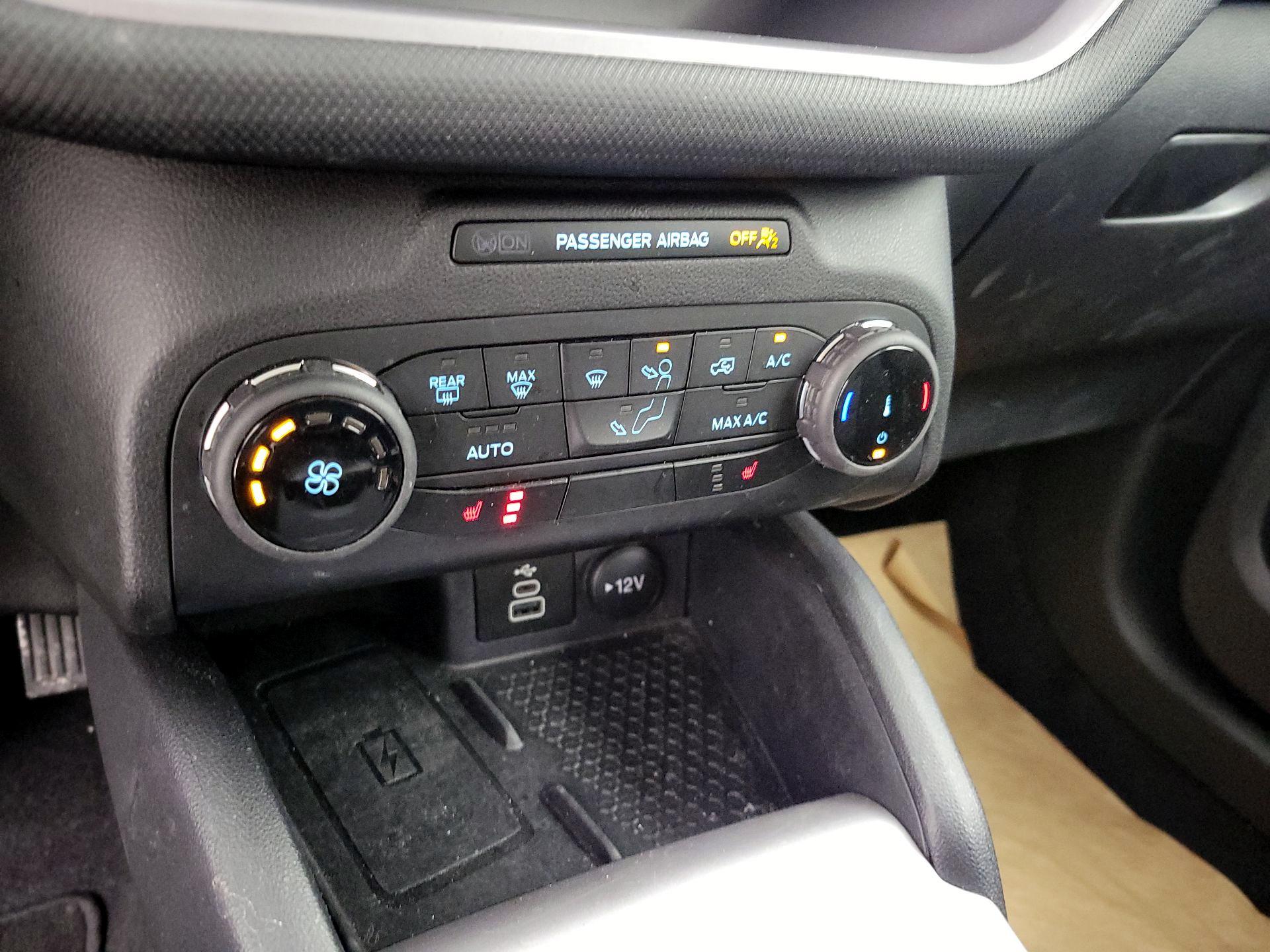 Thumbnail: 2023 Ford Bronco Sport - 16