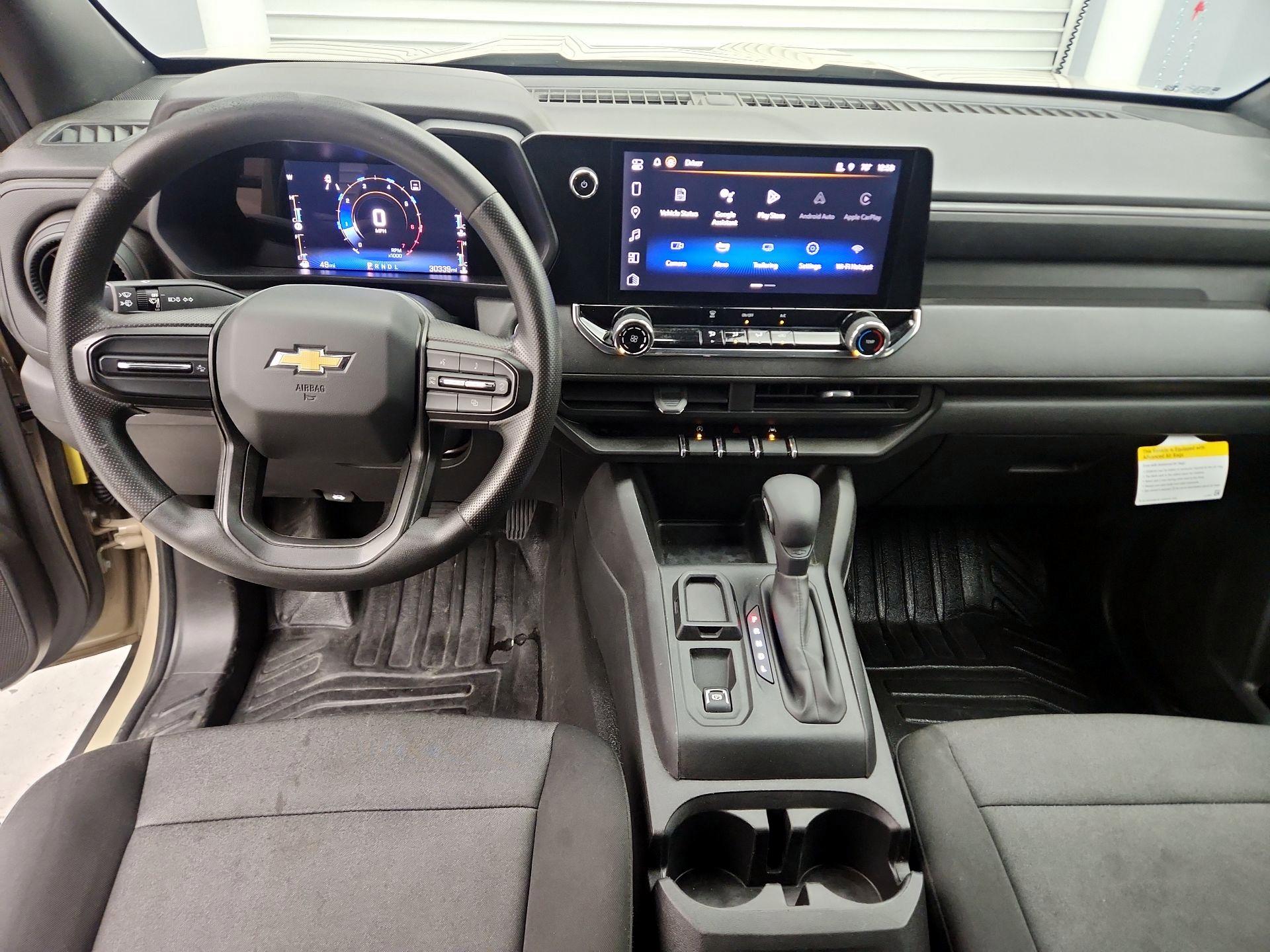 Thumbnail: 2023 Chevrolet Colorado - 9