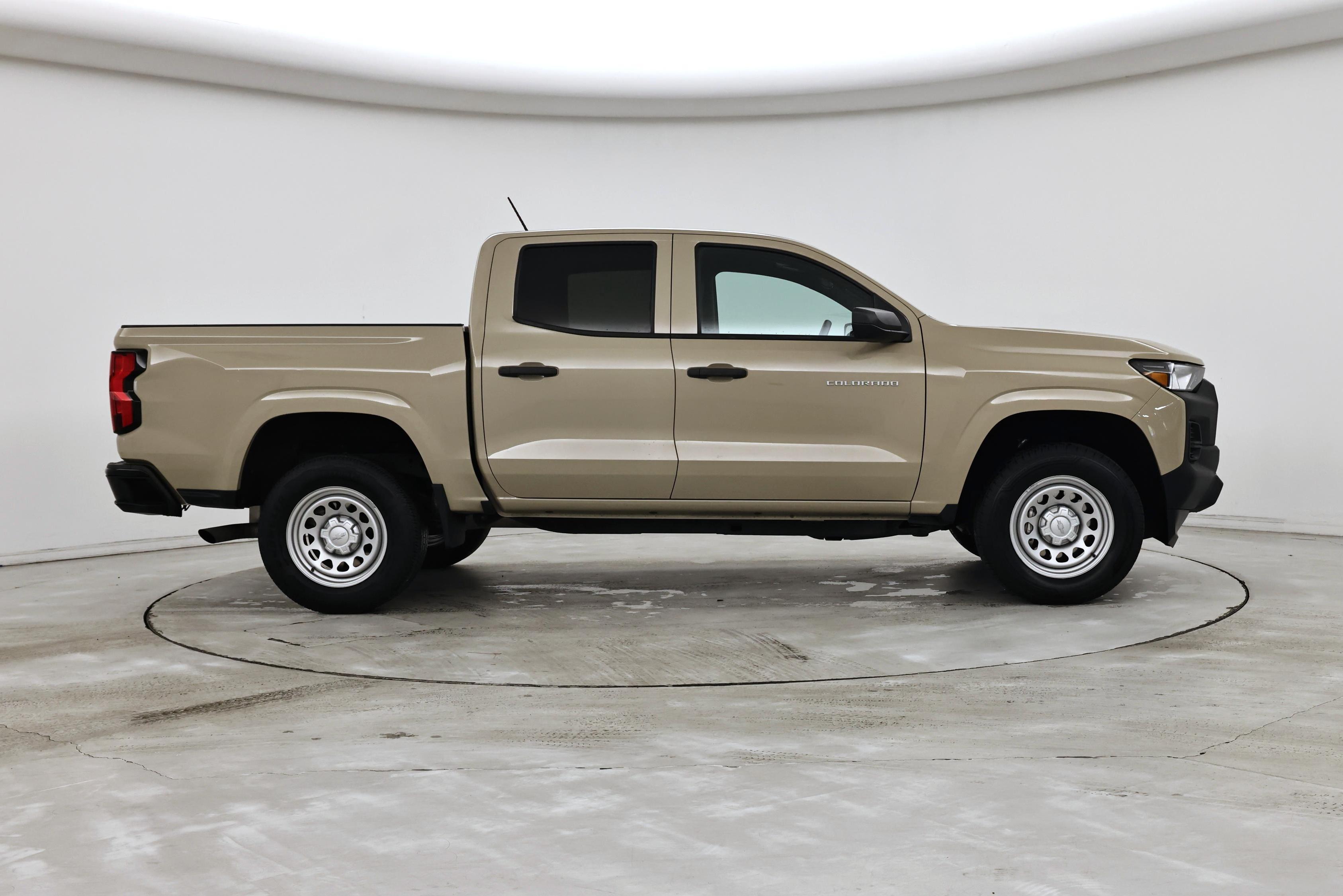 Thumbnail: 2023 Chevrolet Colorado - 7