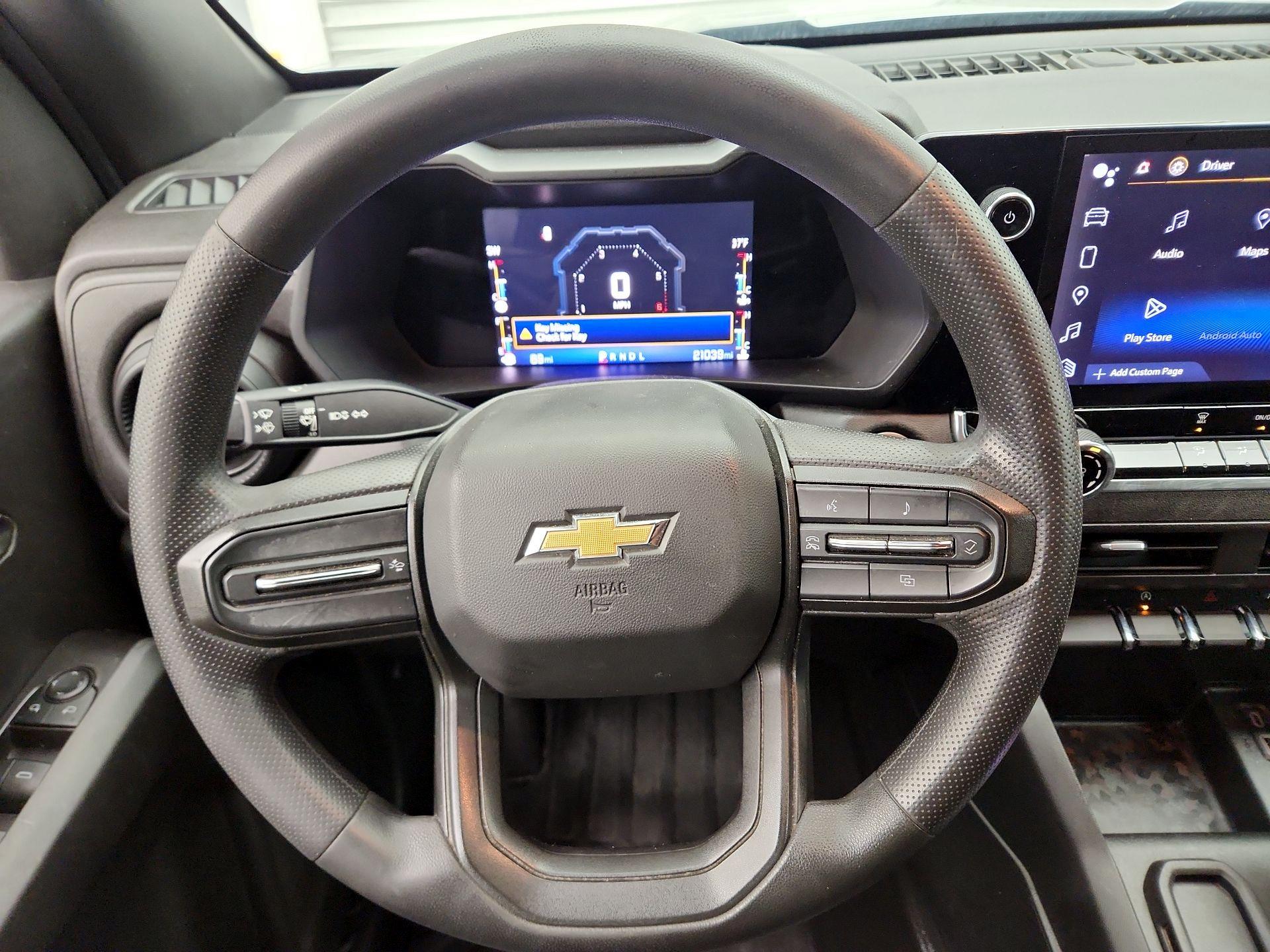 Thumbnail: 2023 Chevrolet Colorado - 10