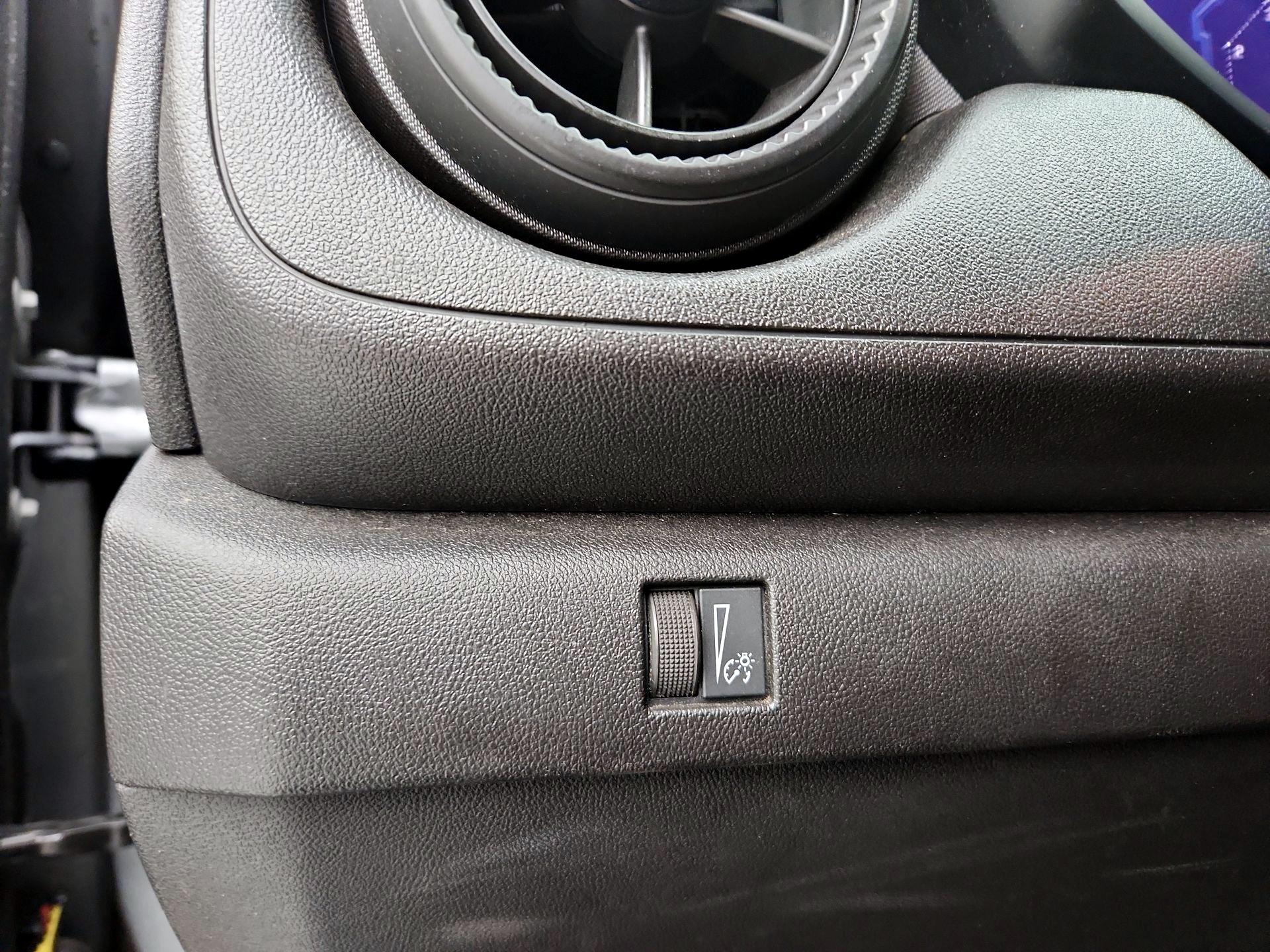 Thumbnail: 2023 Chevrolet Colorado - 13