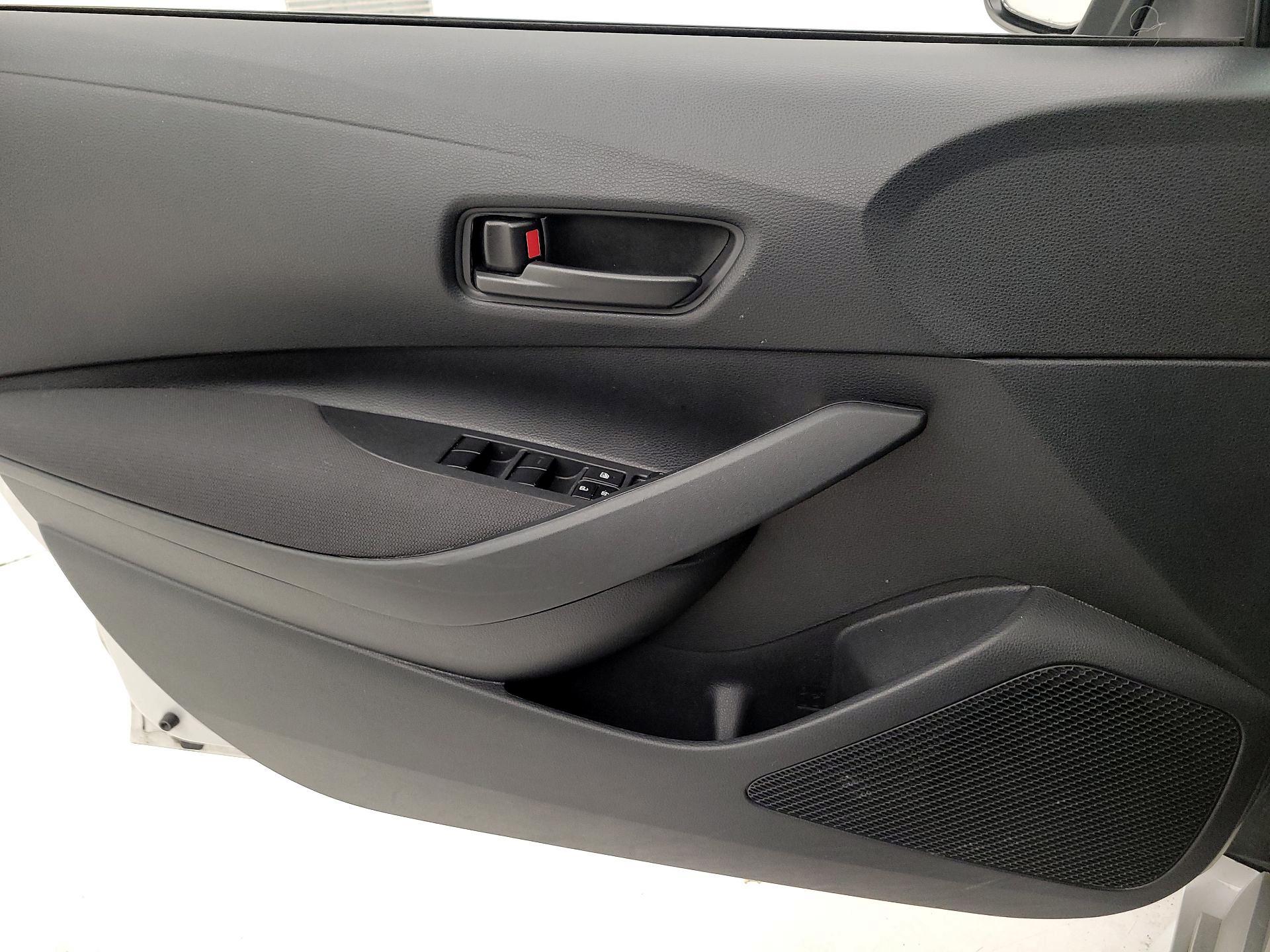 Thumbnail: 2025 Toyota Corolla - 12