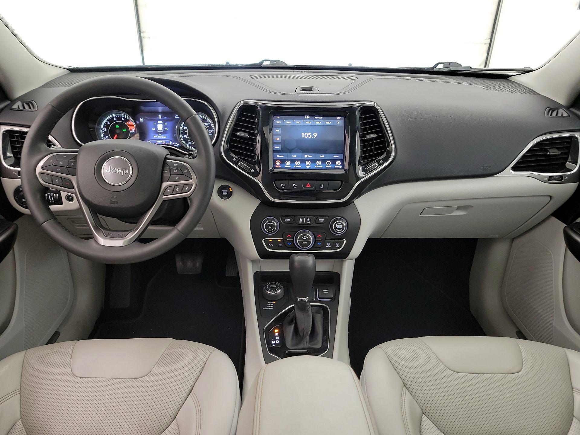 Thumbnail: 2021 Jeep Cherokee - 8