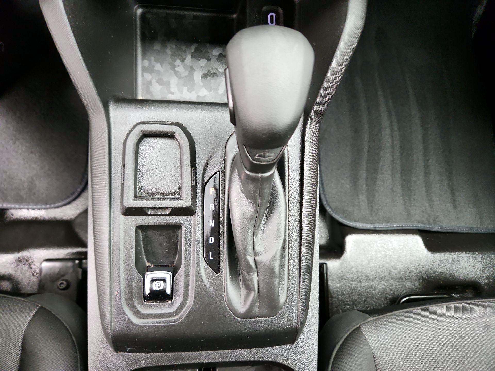 Thumbnail: 2023 Chevrolet Colorado - 17