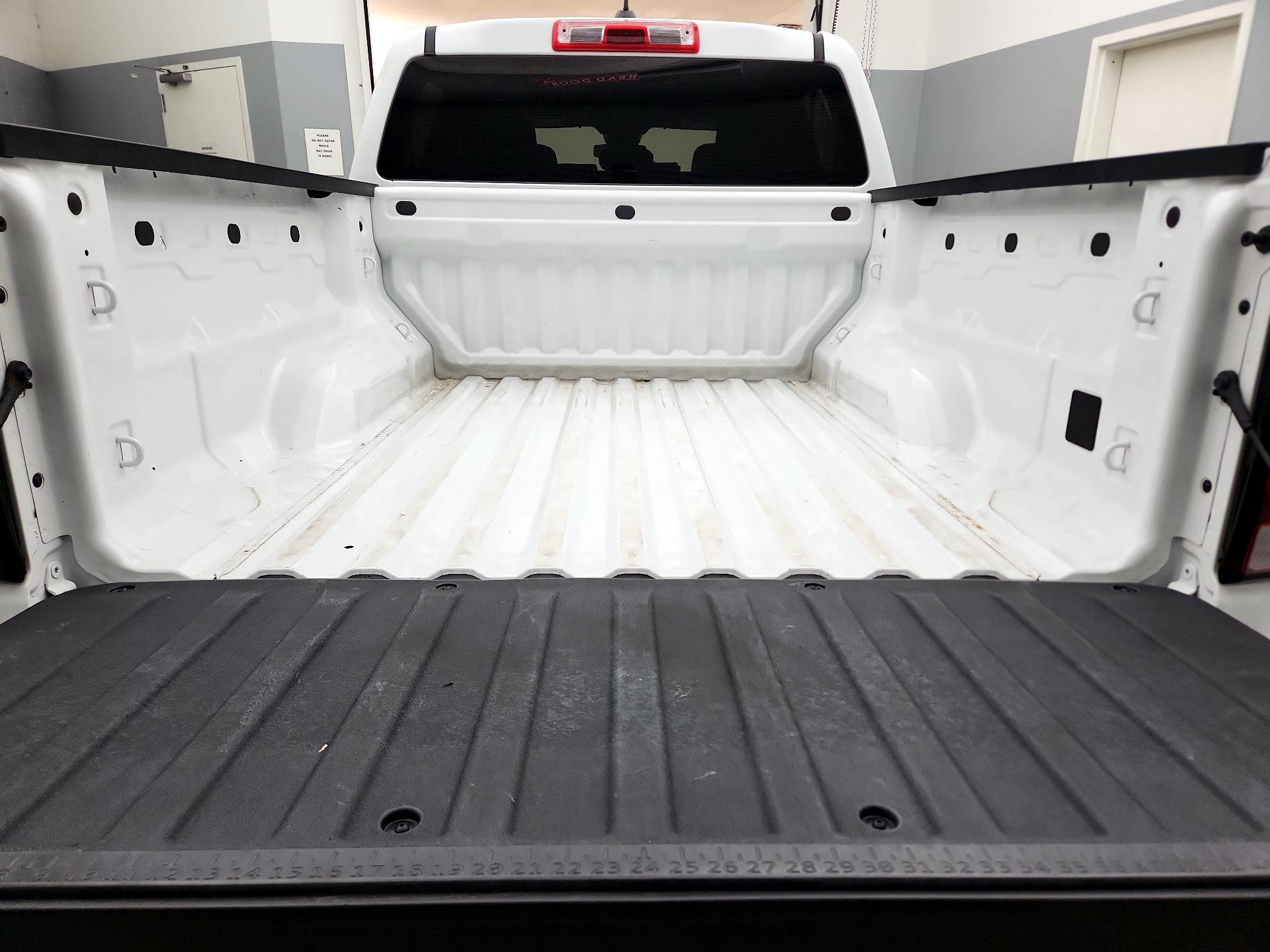 Thumbnail: 2023 Chevrolet Colorado - 20