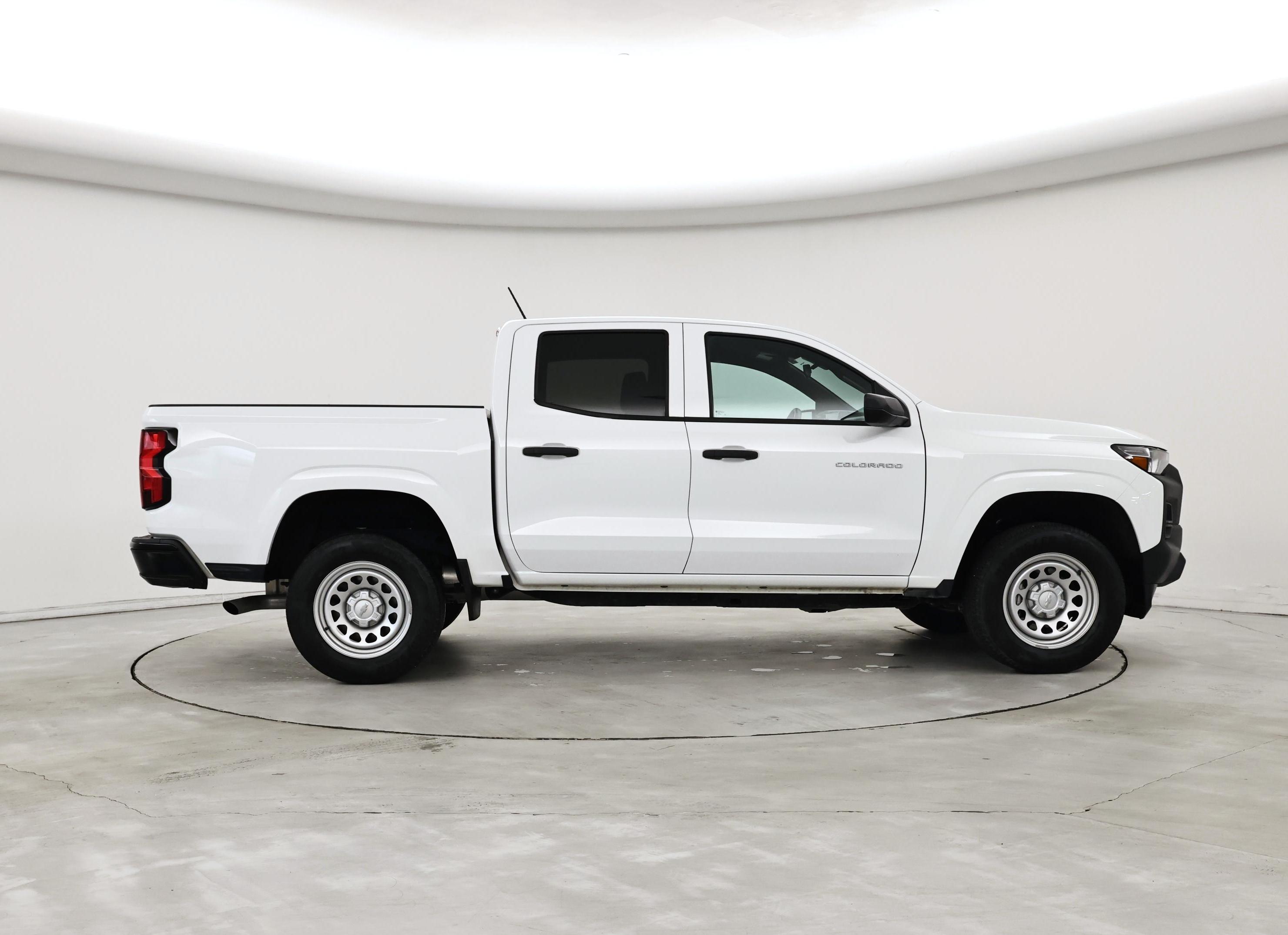 Thumbnail: 2023 Chevrolet Colorado - 7