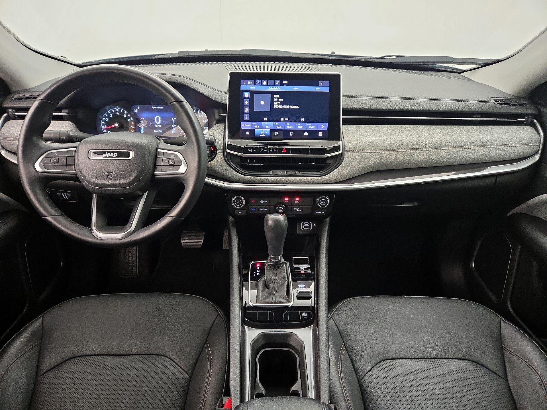 Thumbnail: 2022 Jeep Compass - 9