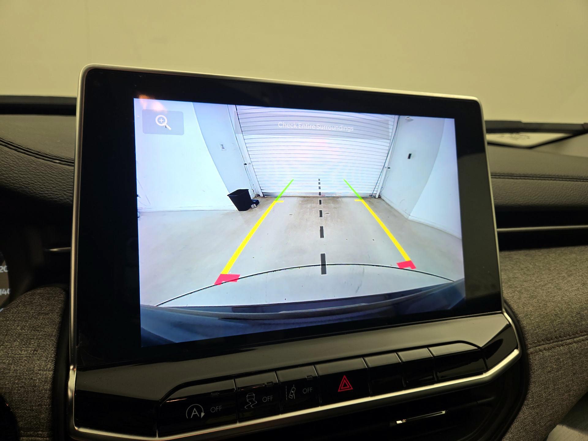 Thumbnail: 2022 Jeep Compass - 14