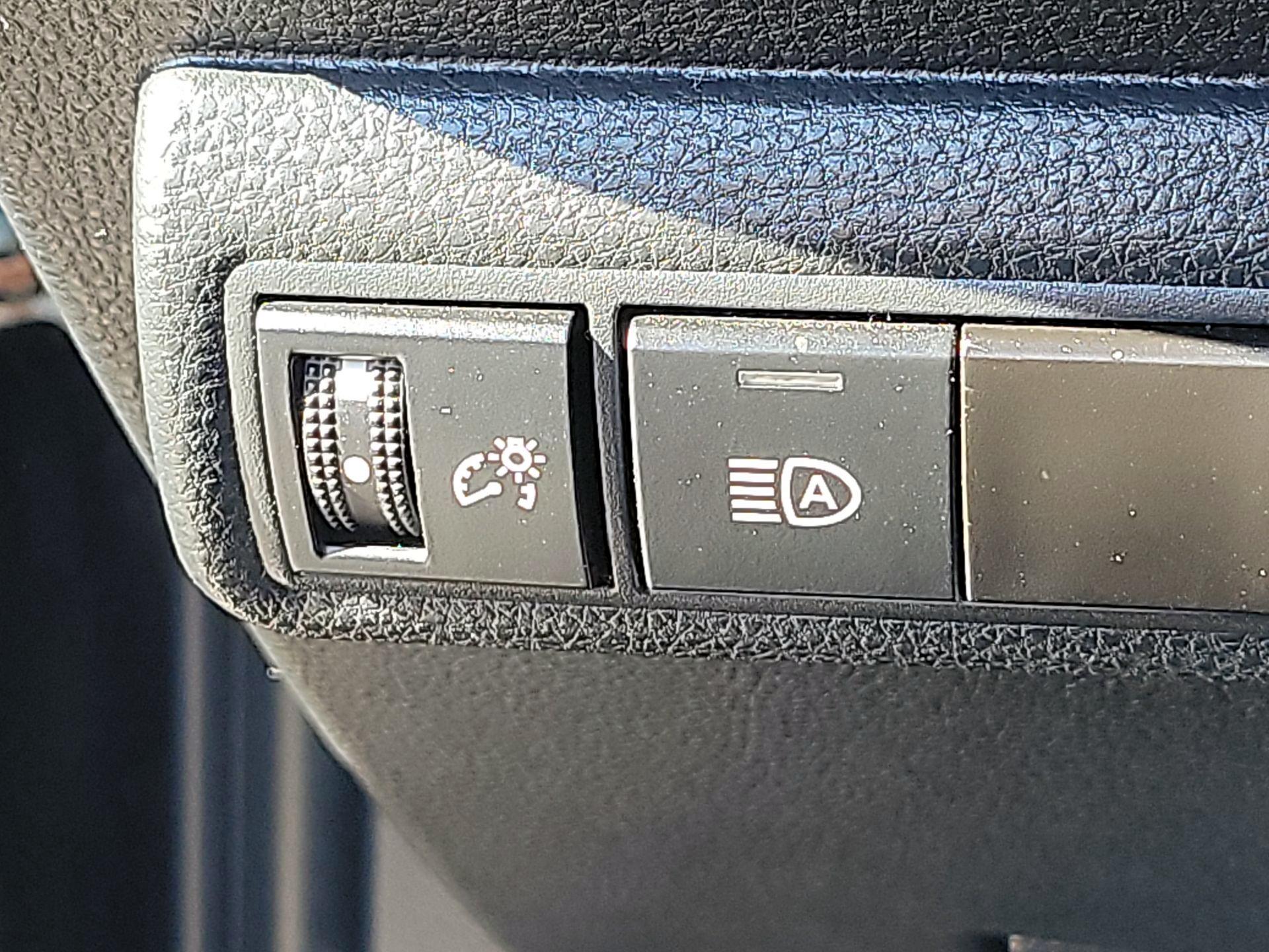 Thumbnail: 2024 Toyota Corolla - 11