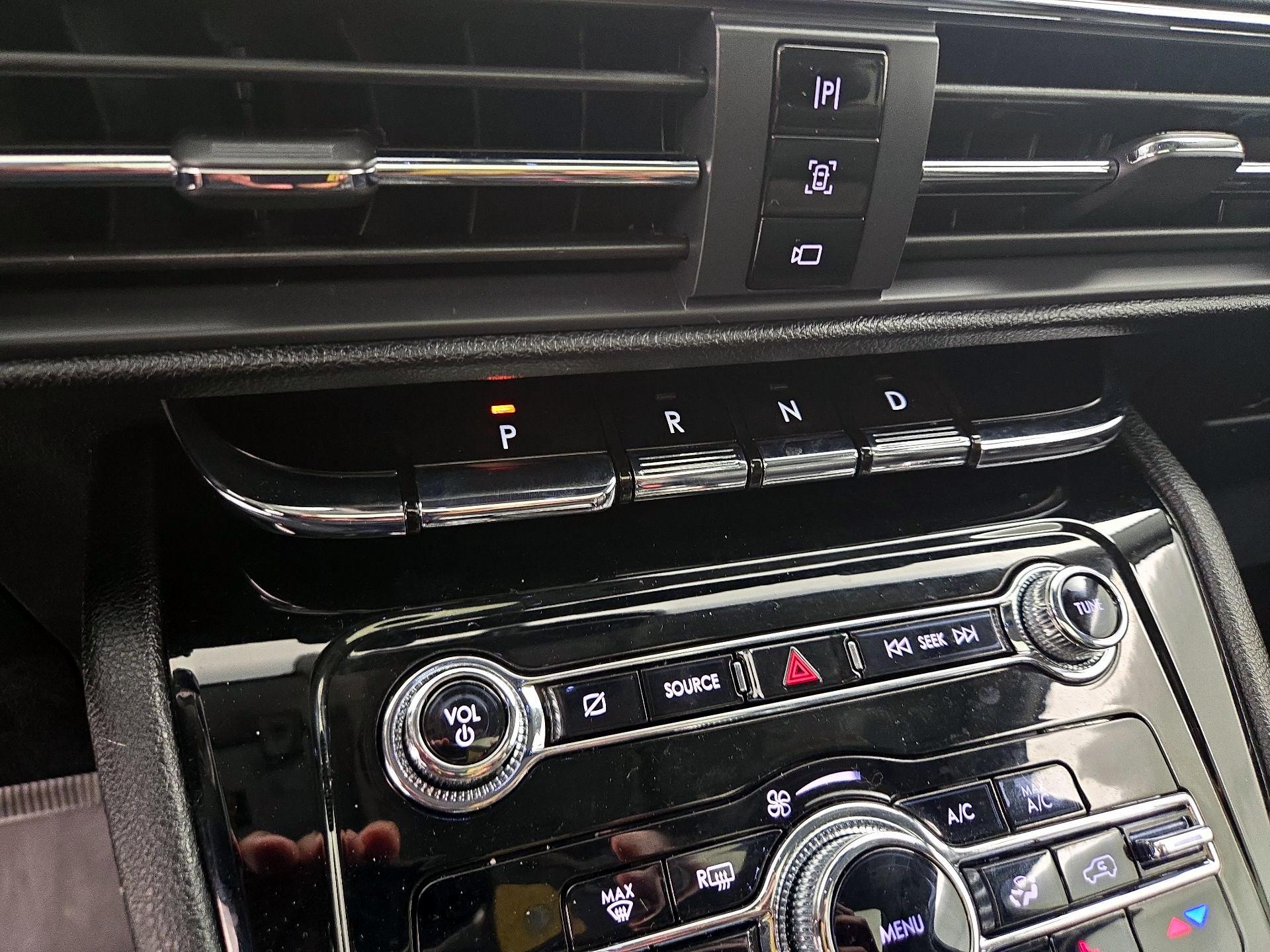 Thumbnail: 2021 Lincoln Corsair - 18