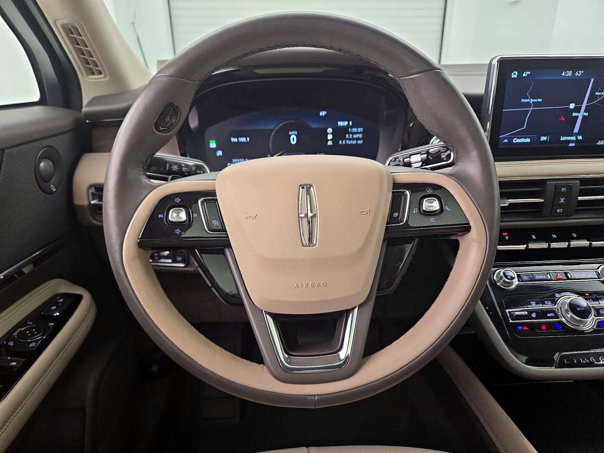 Thumbnail: 2021 Lincoln Corsair - 10