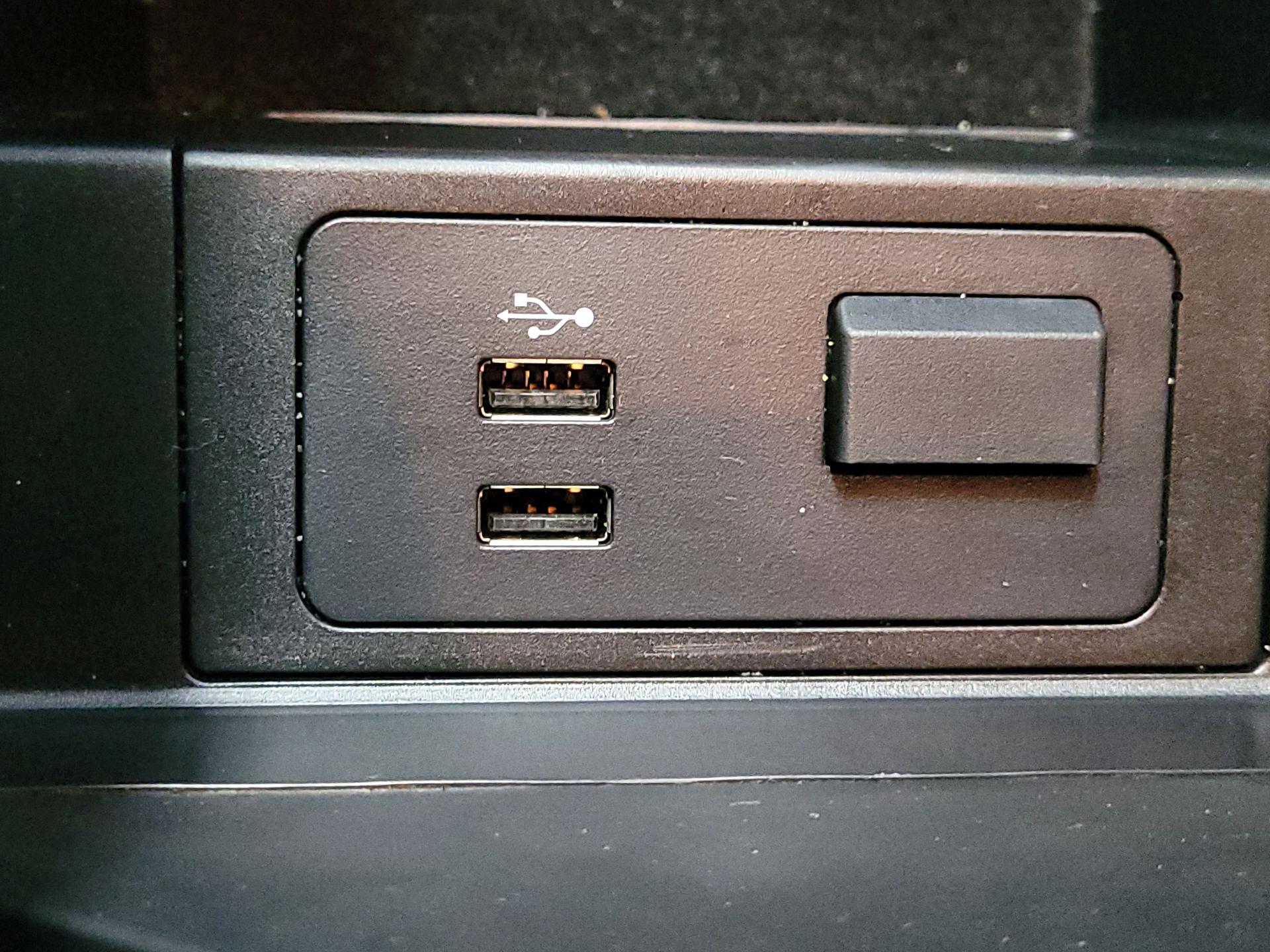 Thumbnail: 2023 Mazda CX-9 - 18