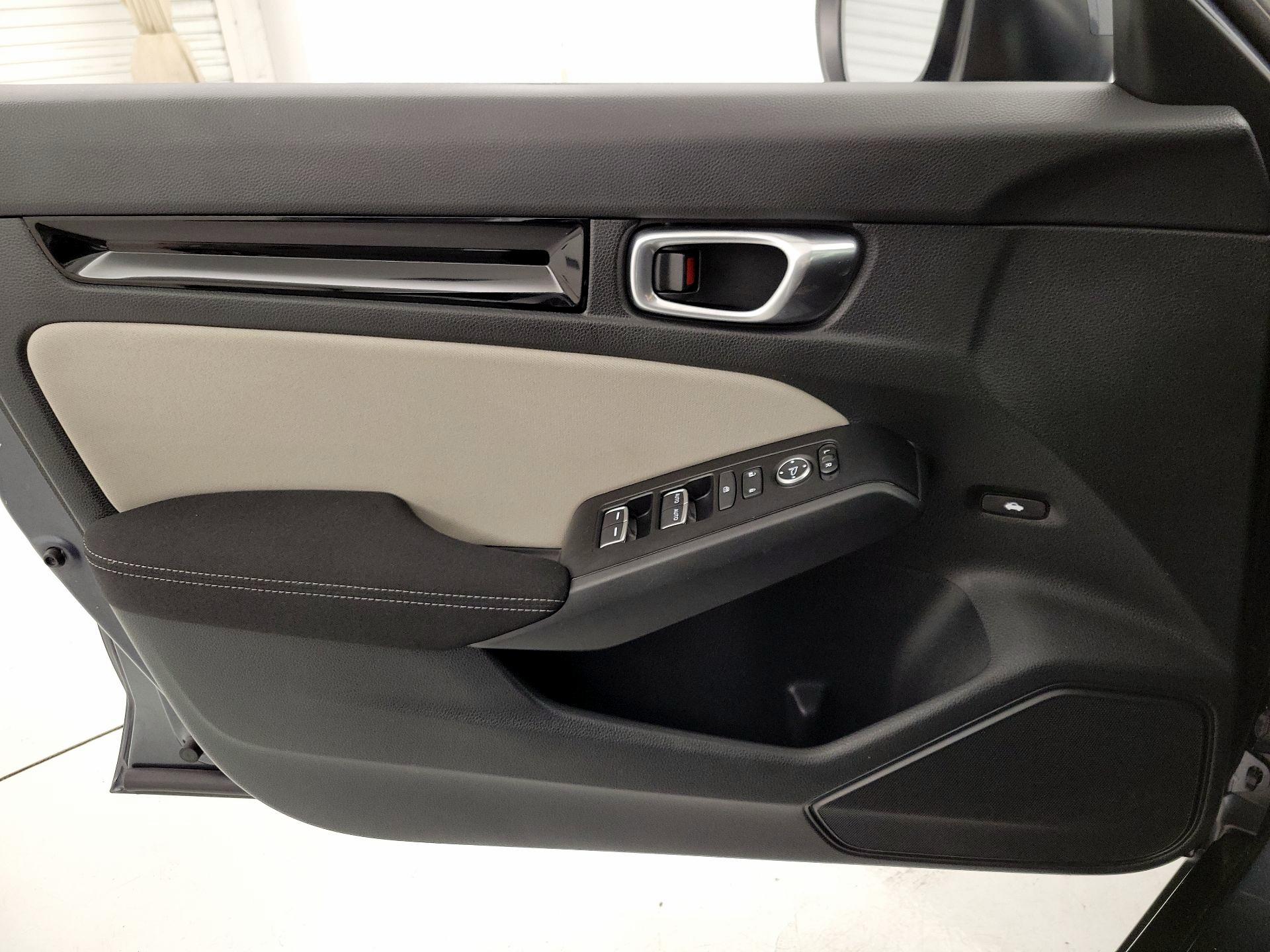 Thumbnail: 2023 Honda Civic - 12