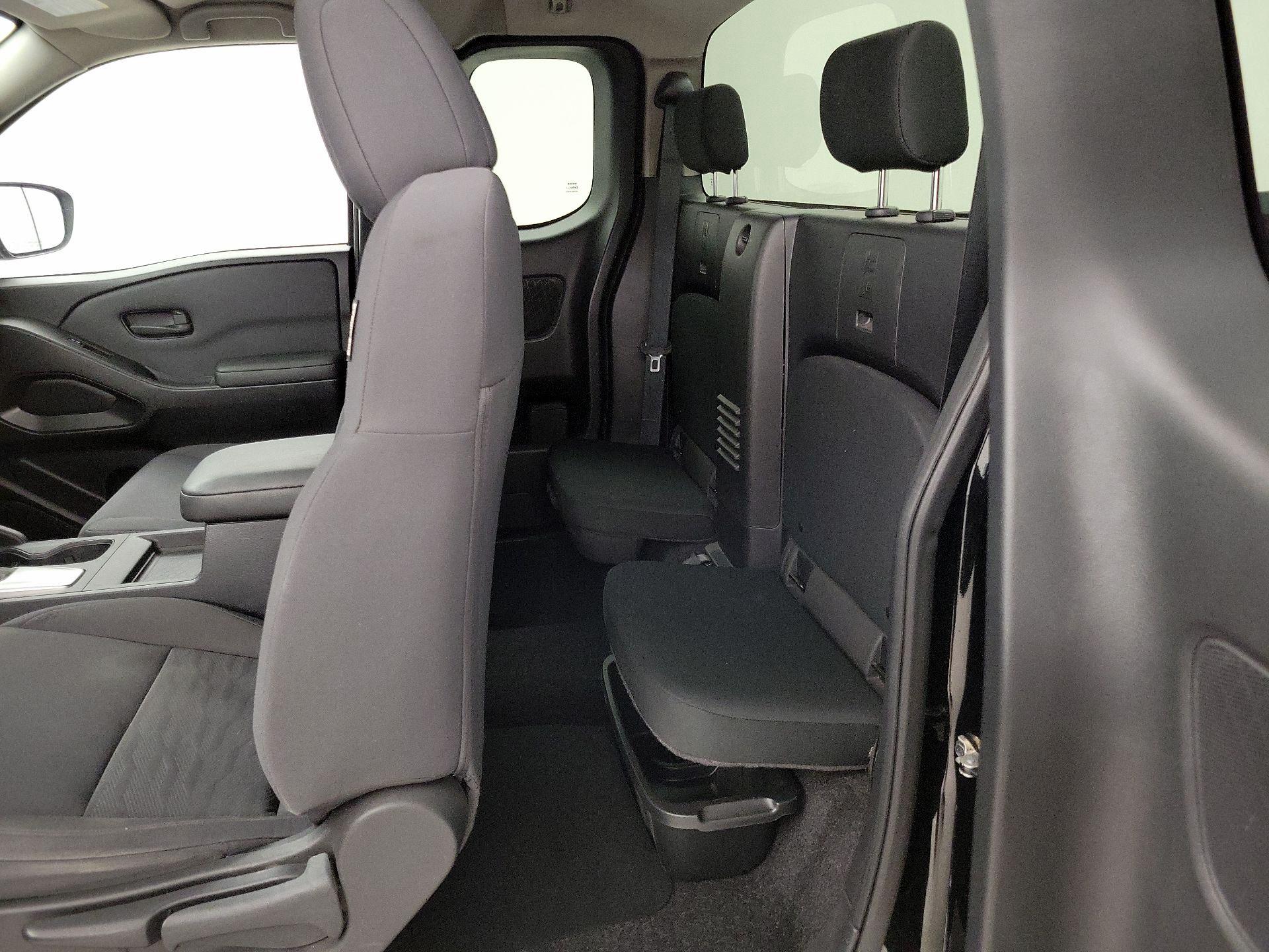 Thumbnail: 2022 Nissan Frontier - 19