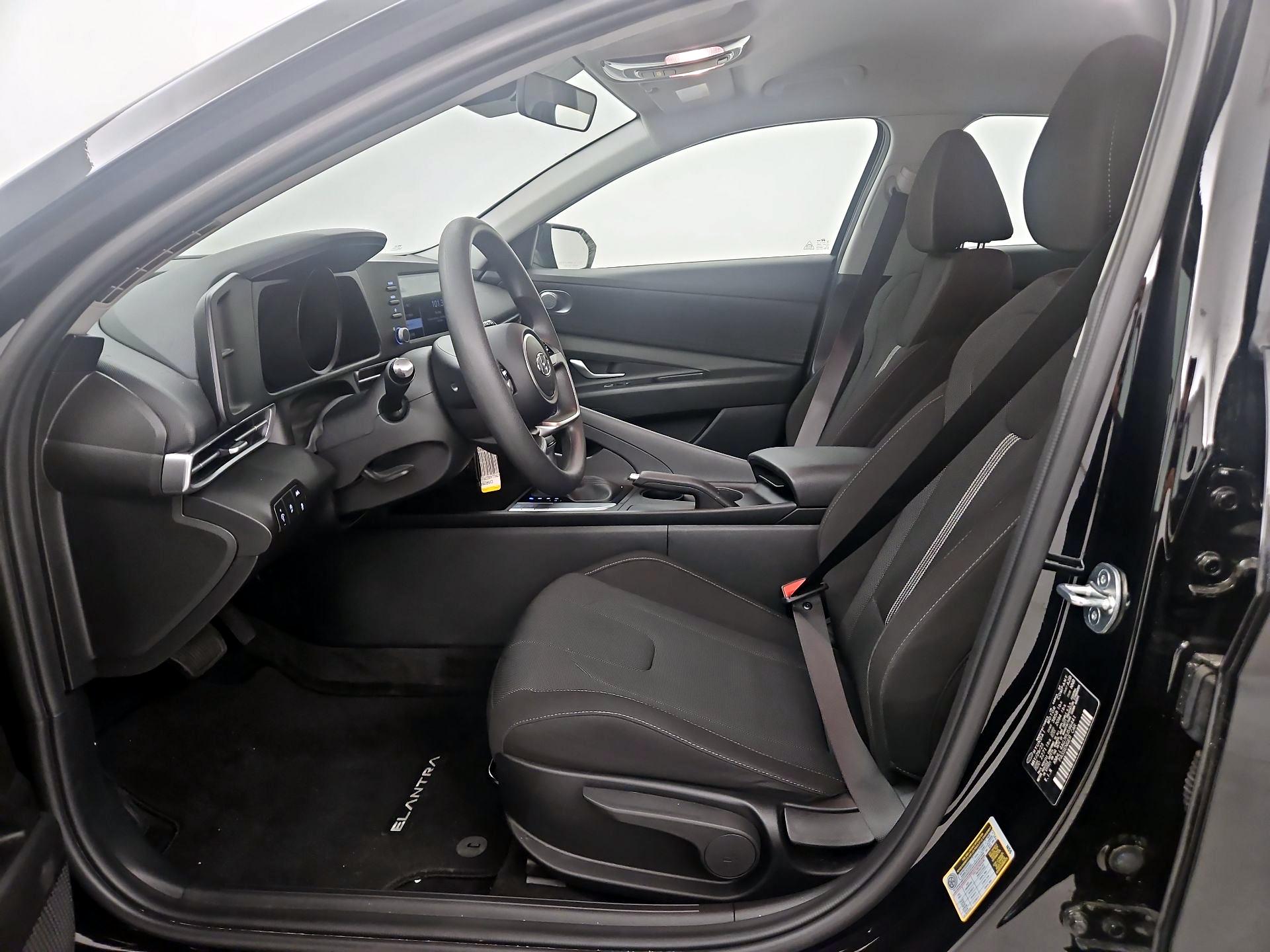 Thumbnail: 2023 Hyundai Elantra - 11