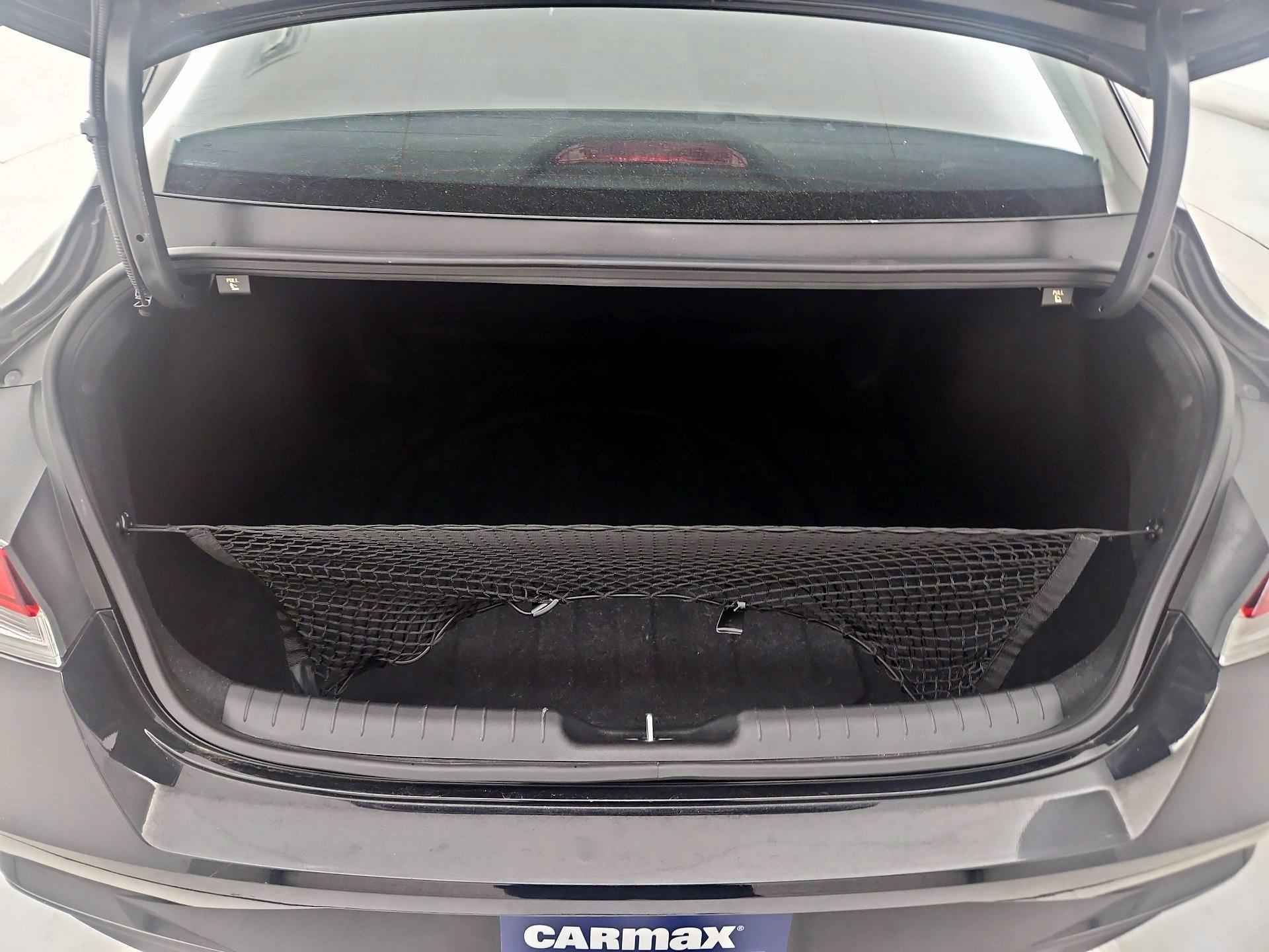 Thumbnail: 2023 Hyundai Elantra - 20