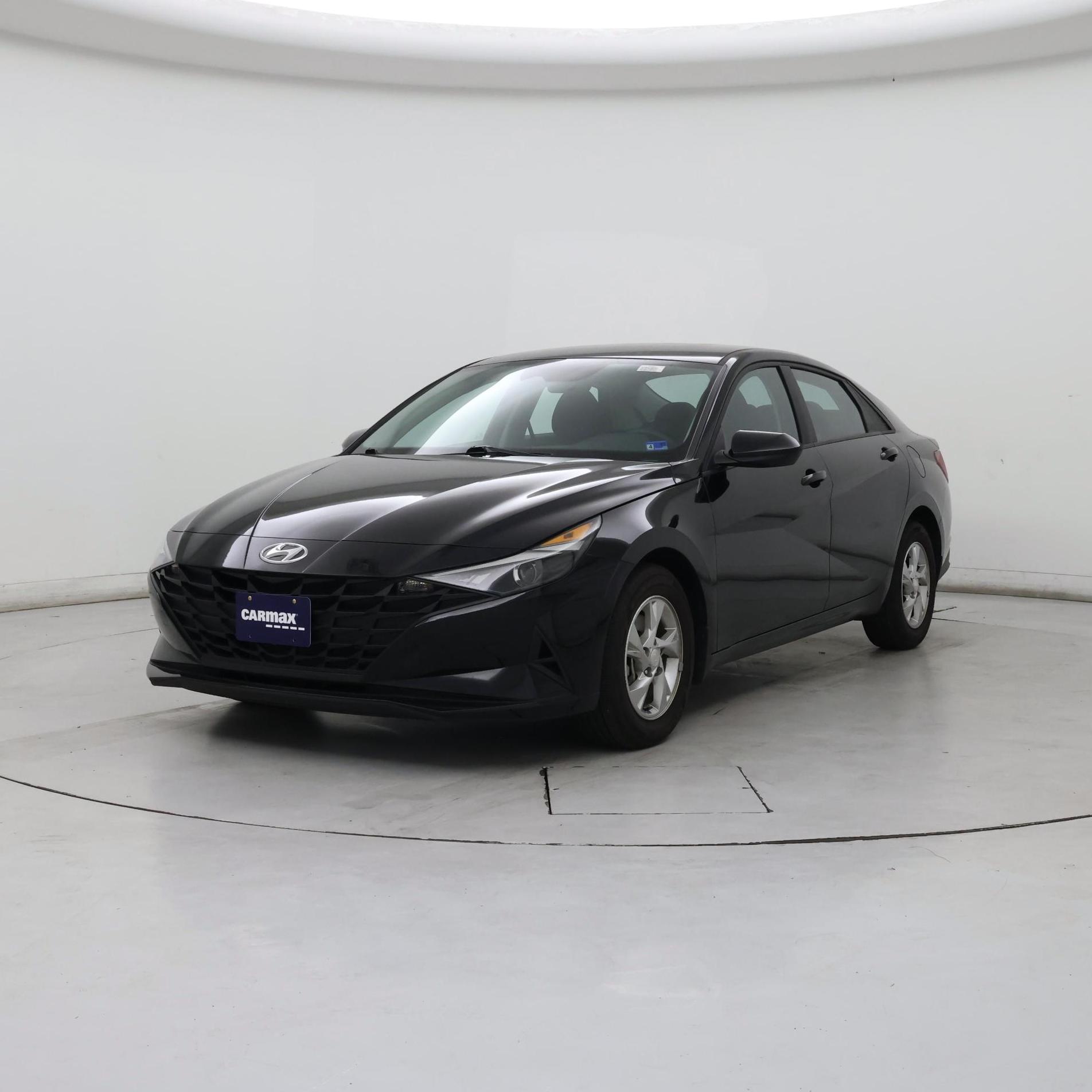 Thumbnail: 2023 Hyundai Elantra - 4