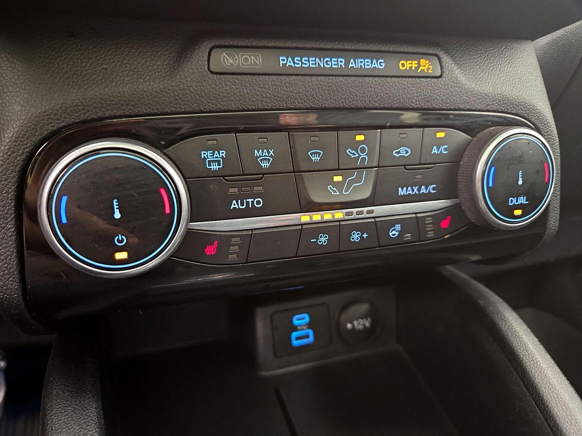 Thumbnail: 2022 Ford Escape - 17