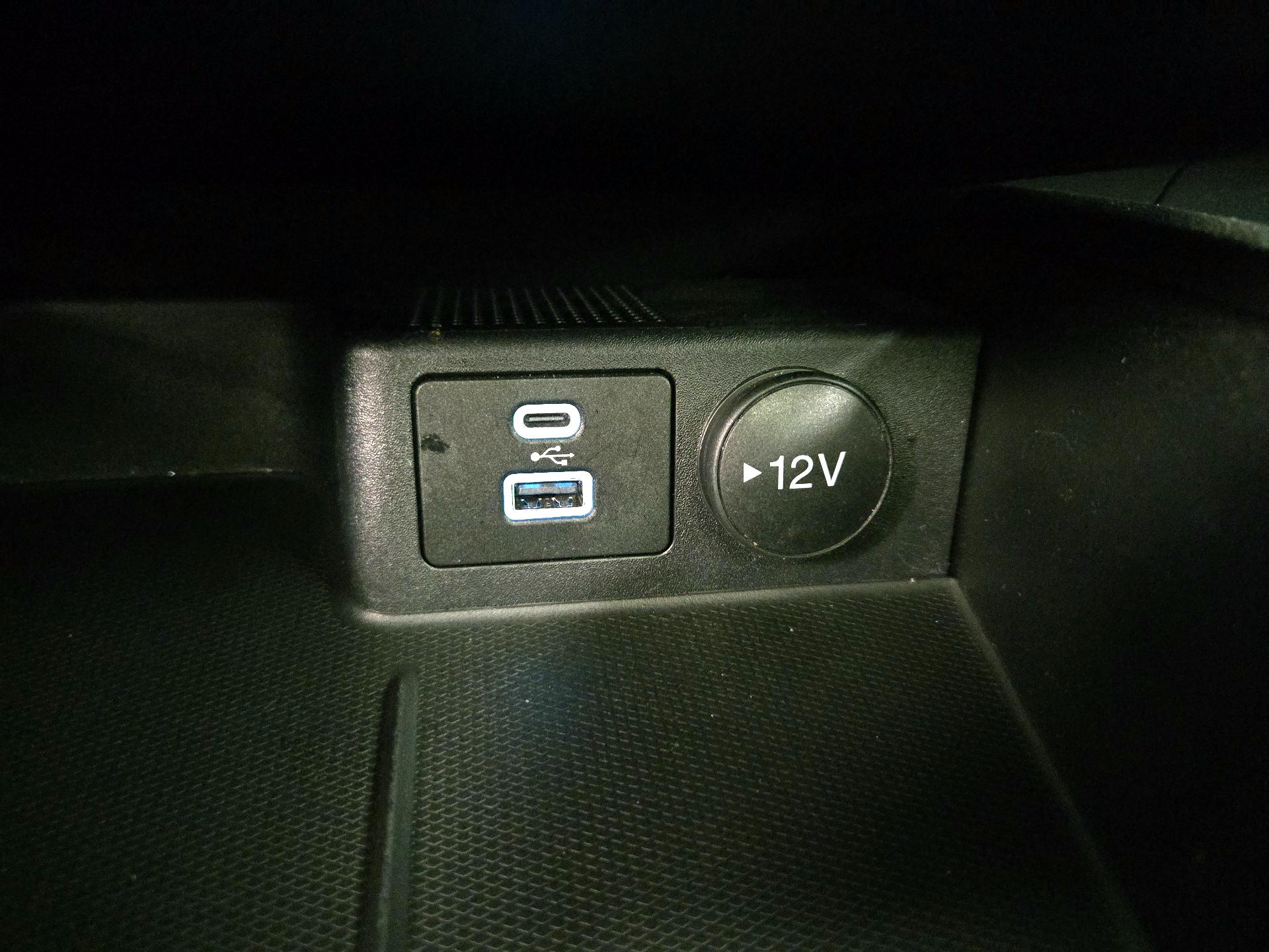 Thumbnail: 2022 Ford Escape - 19