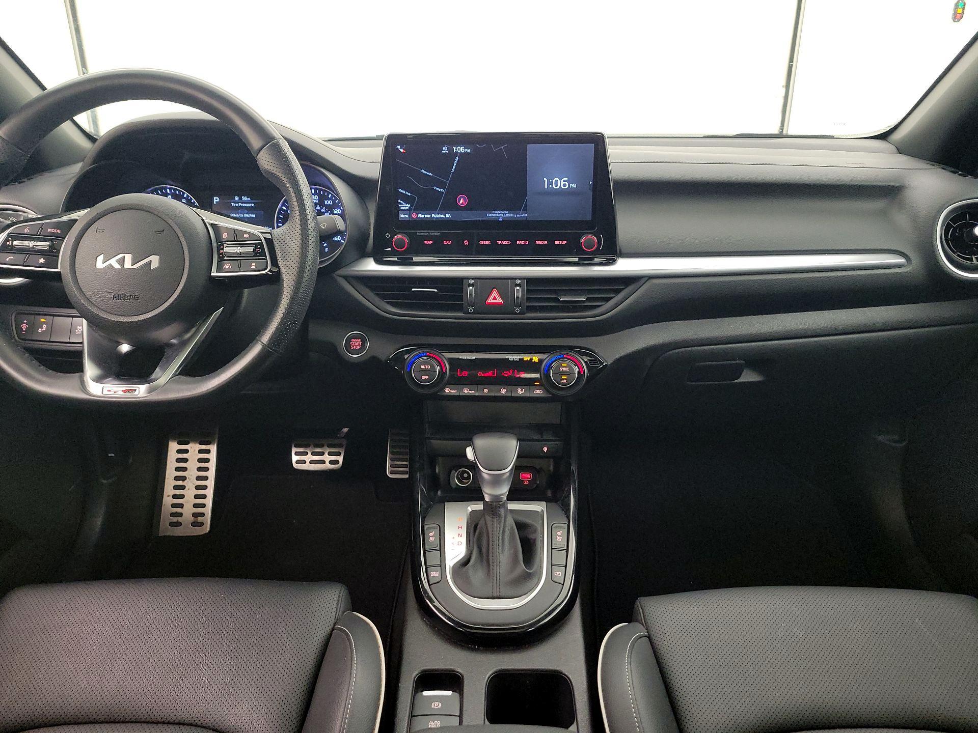 Thumbnail: 2022 Kia Forte - 9