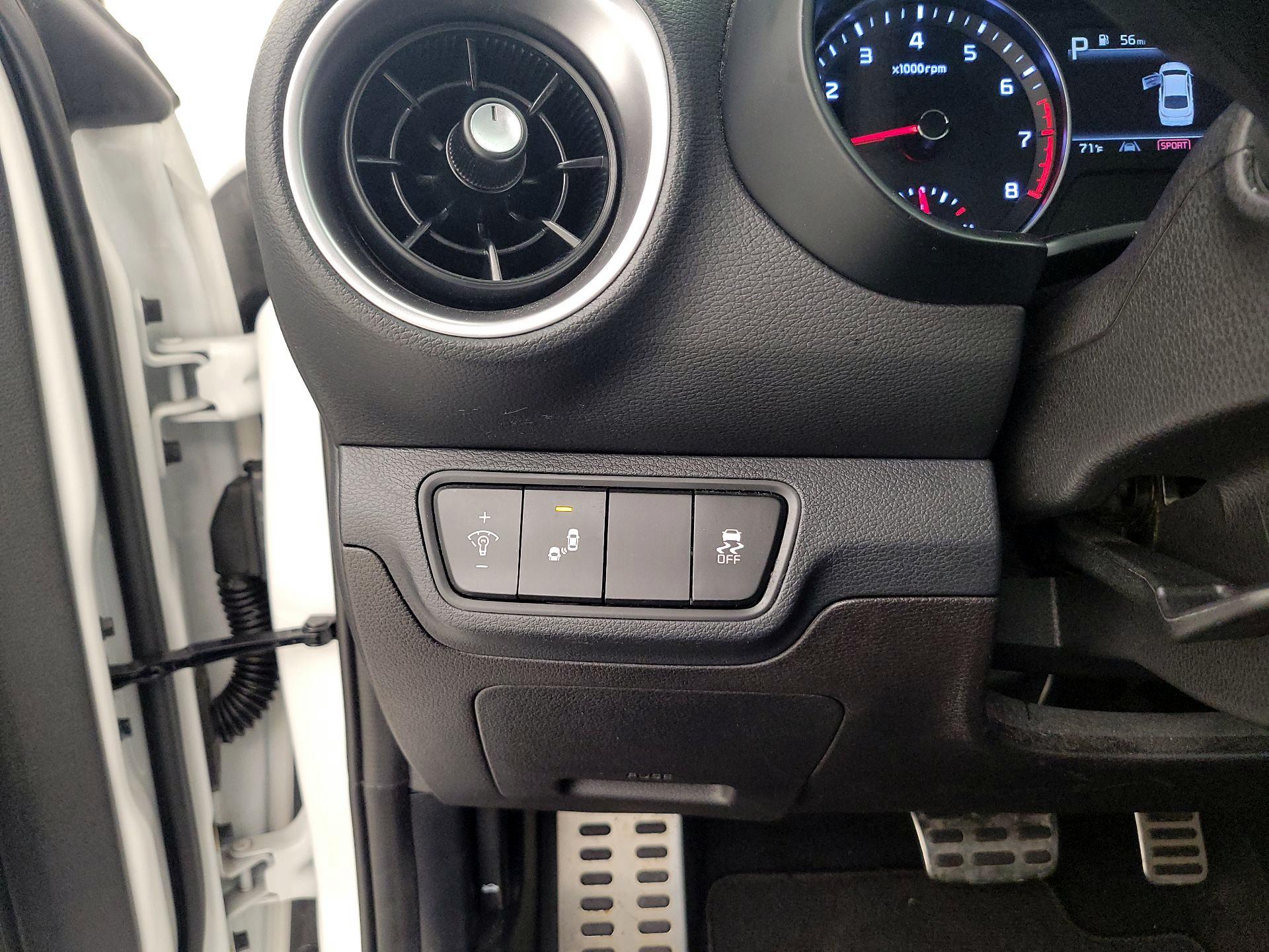 Thumbnail: 2022 Kia Forte - 13