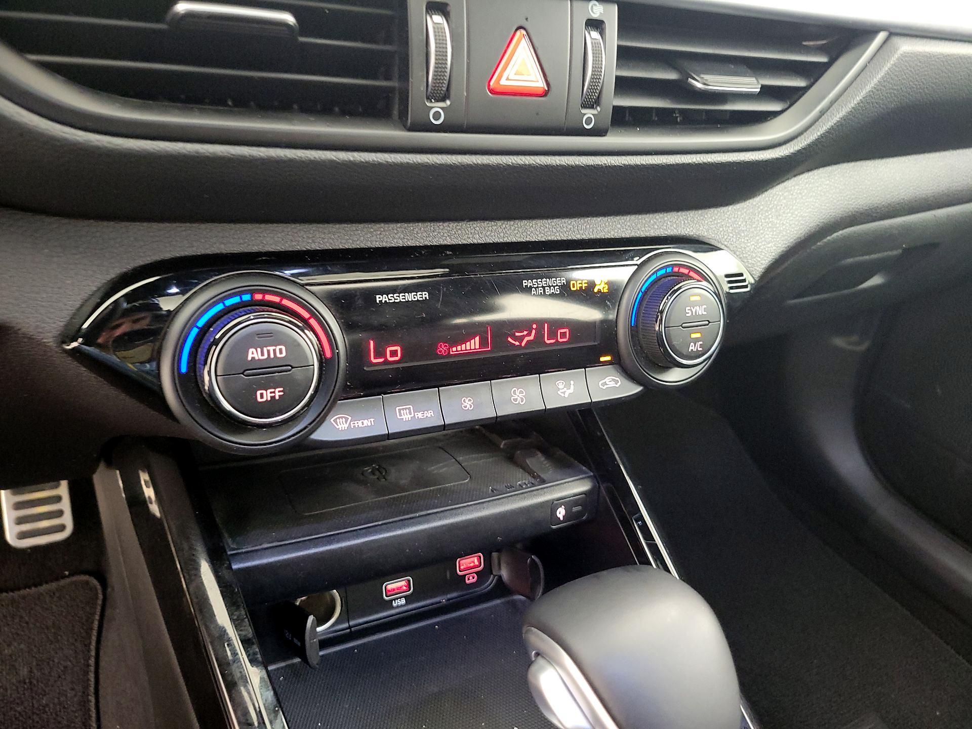 Thumbnail: 2022 Kia Forte - 17