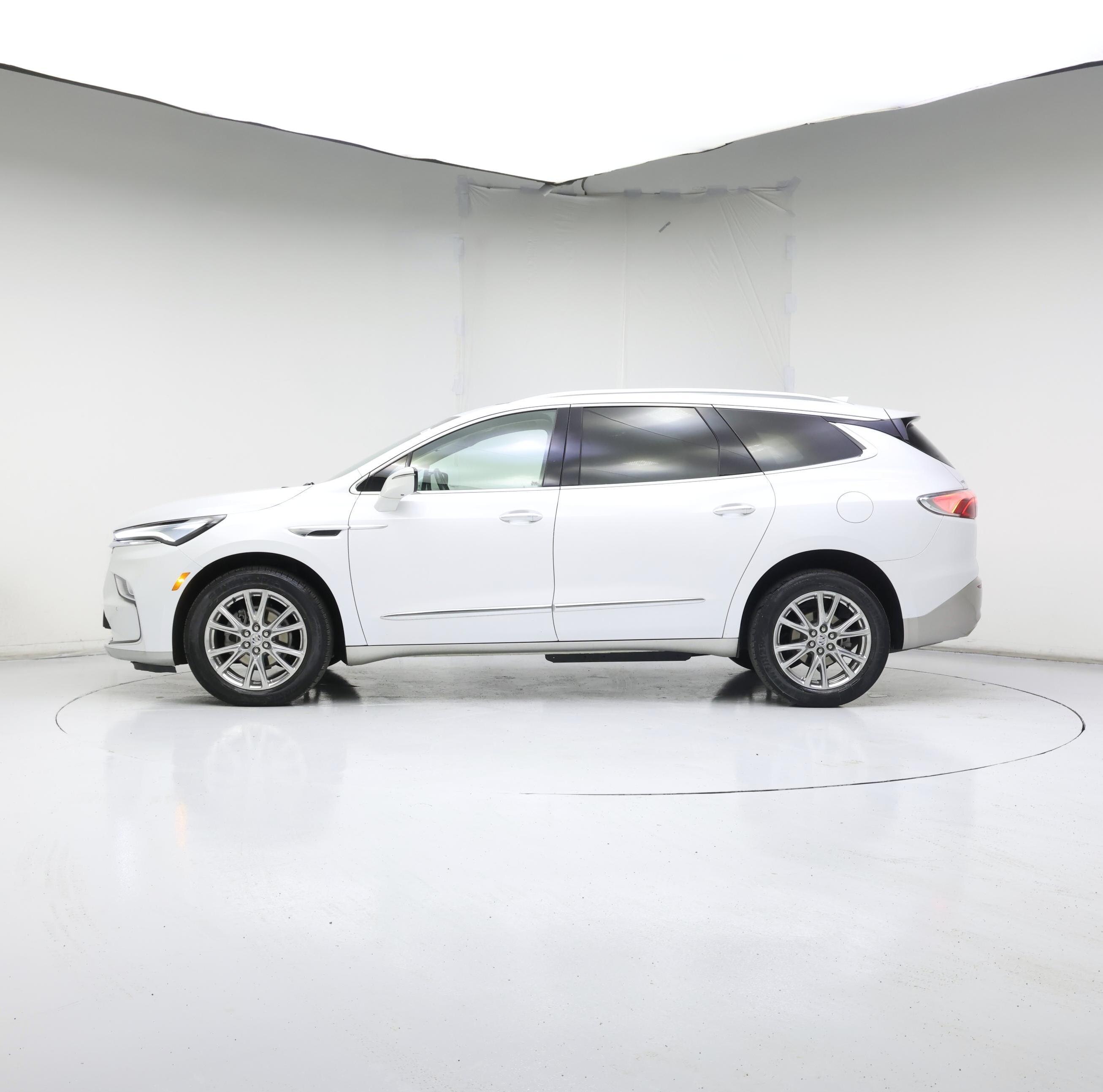 Thumbnail: 2023 Buick Enclave - 3