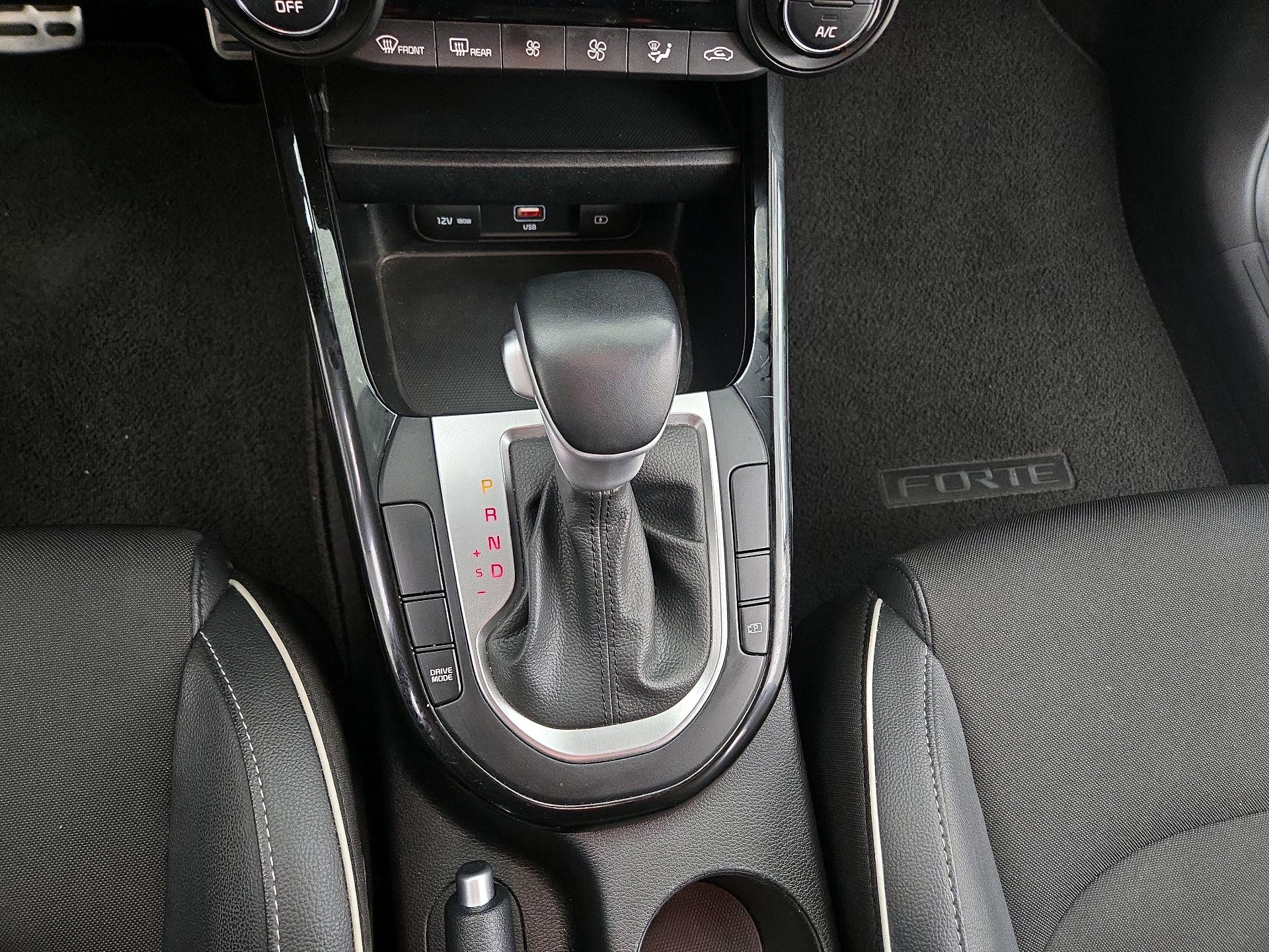 Thumbnail: 2022 Kia Forte - 17