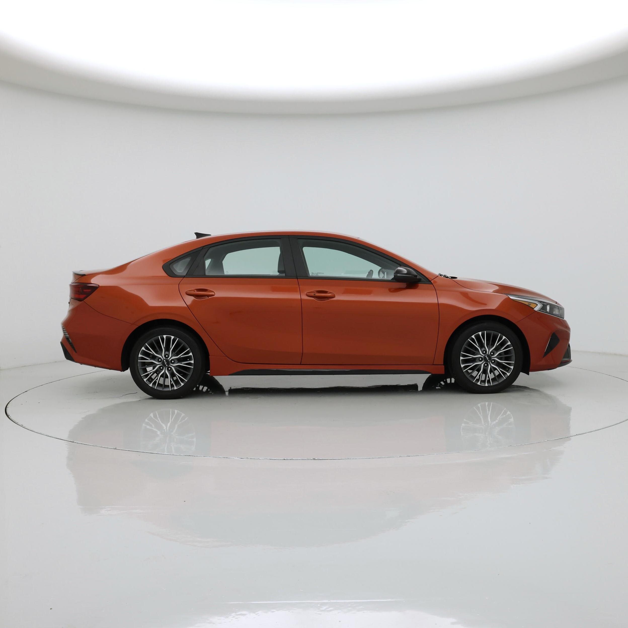 Thumbnail: 2022 Kia Forte - 7