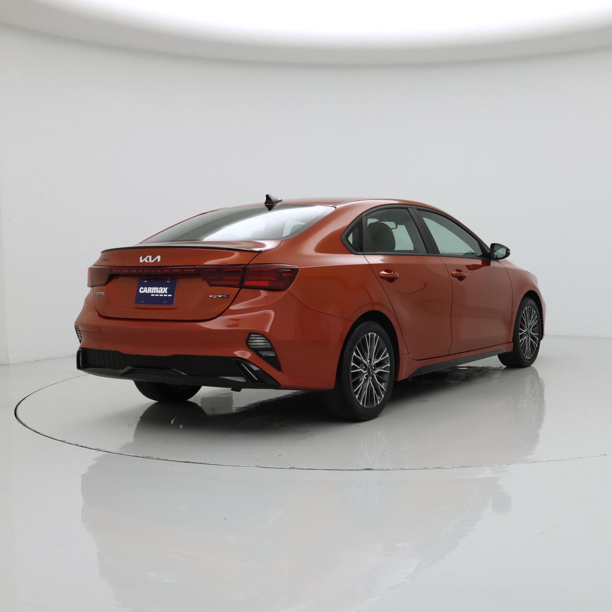 Thumbnail: 2022 Kia Forte - 8