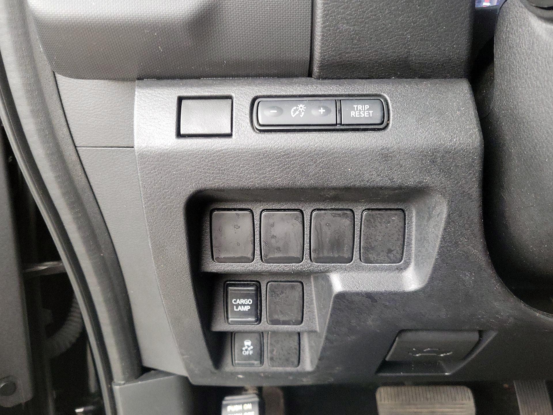 Thumbnail: 2022 Nissan Frontier - 13