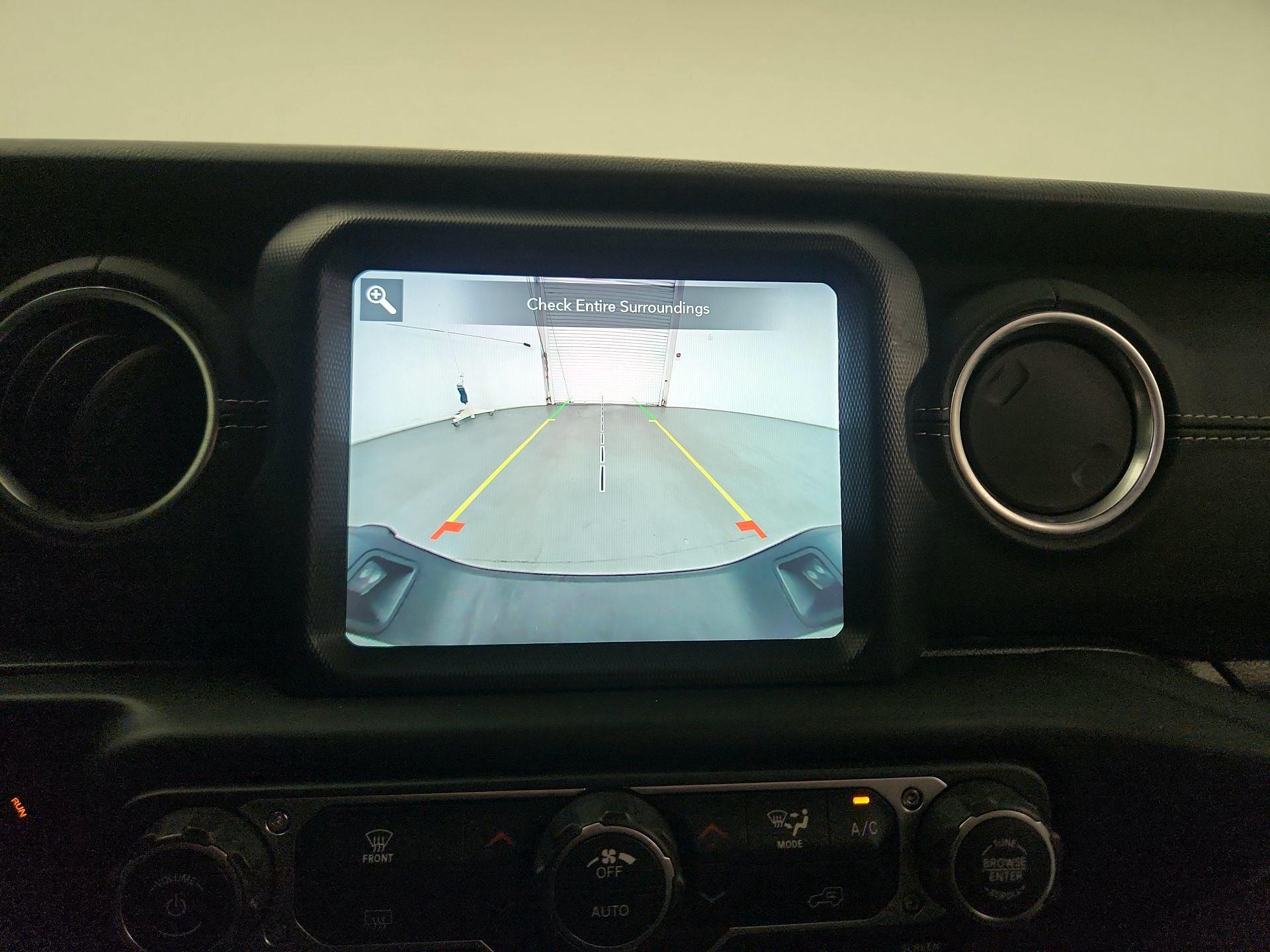 Thumbnail: 2021 Jeep Gladiator - 13