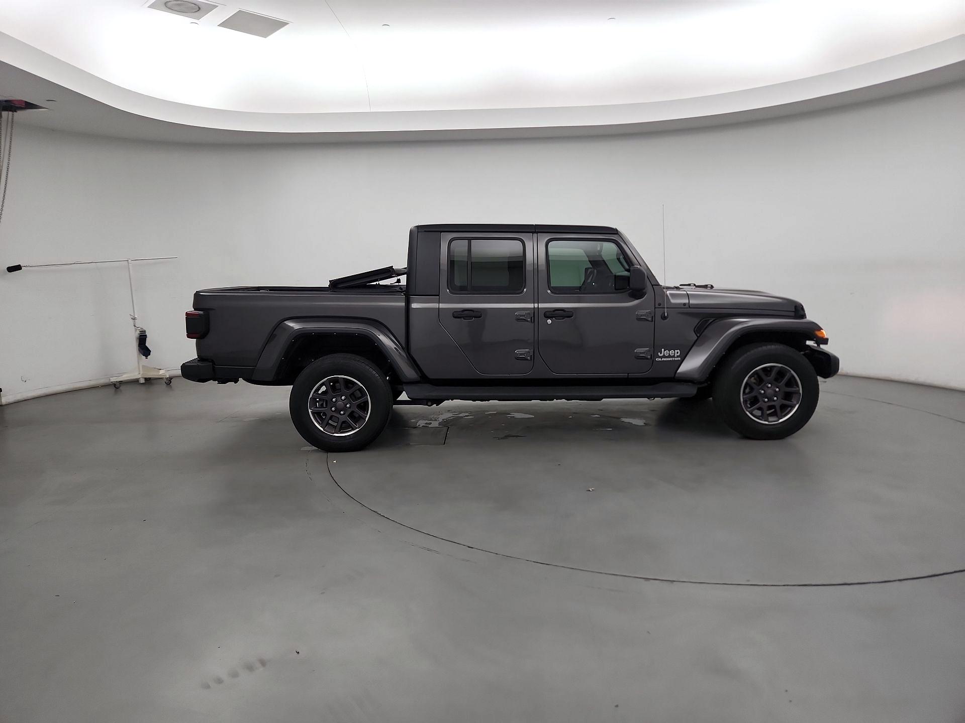 Thumbnail: 2021 Jeep Gladiator - 4