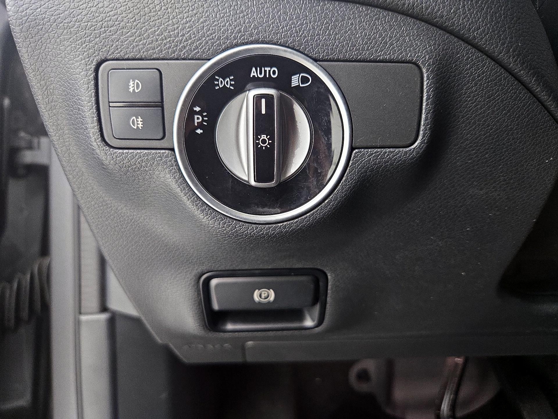 Thumbnail: 2020 Mercedes-Benz GLA - 13