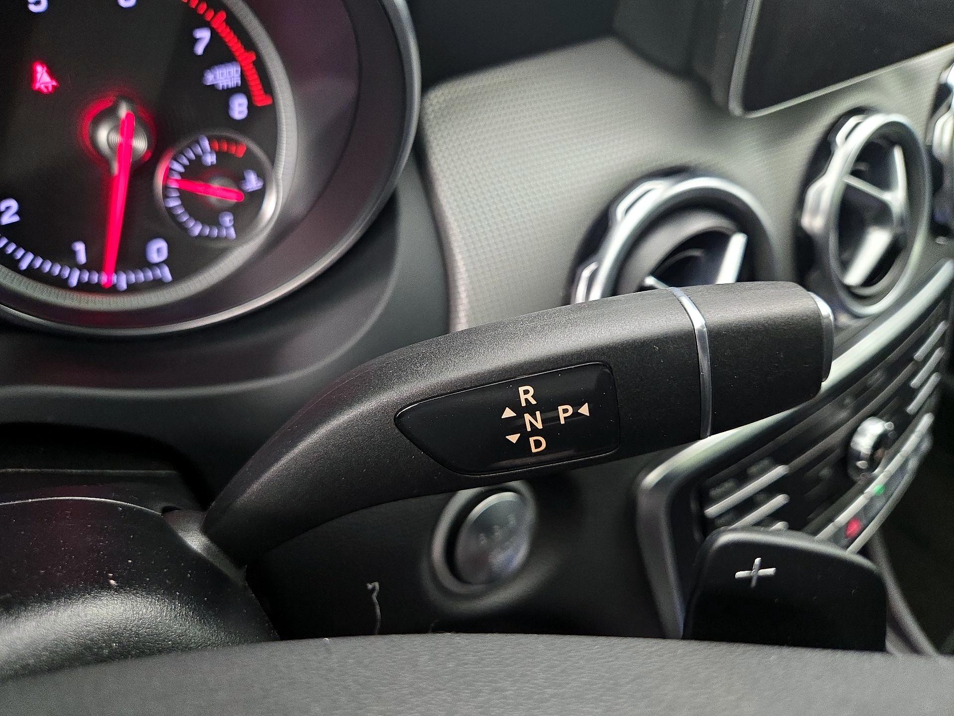 Thumbnail: 2020 Mercedes-Benz GLA - 17