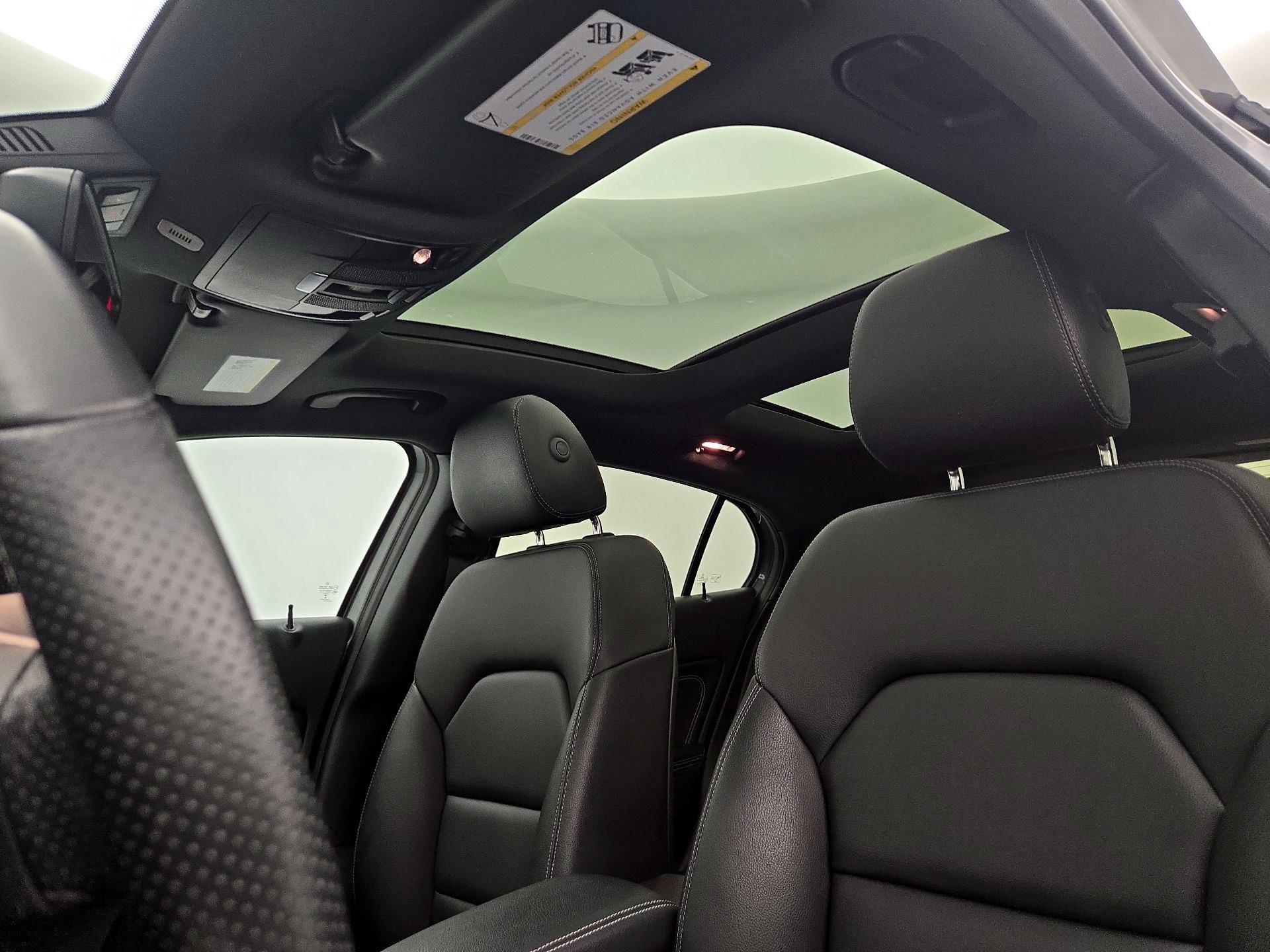 Thumbnail: 2020 Mercedes-Benz GLA - 19