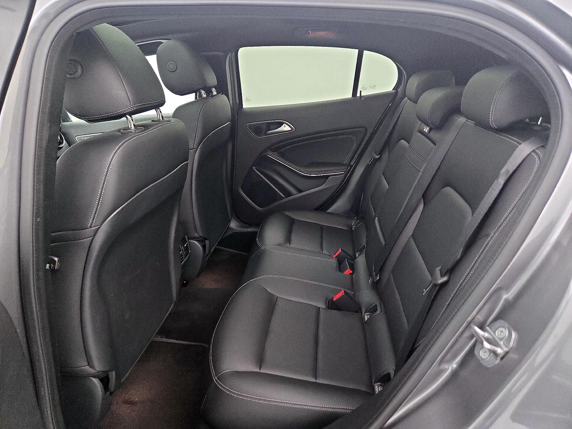 Thumbnail: 2020 Mercedes-Benz GLA - 20