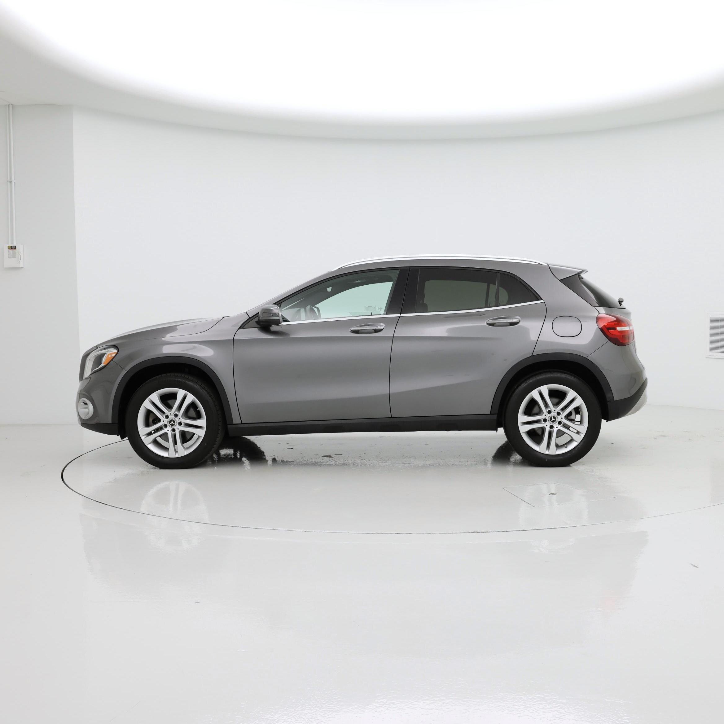 Thumbnail: 2020 Mercedes-Benz GLA - 3