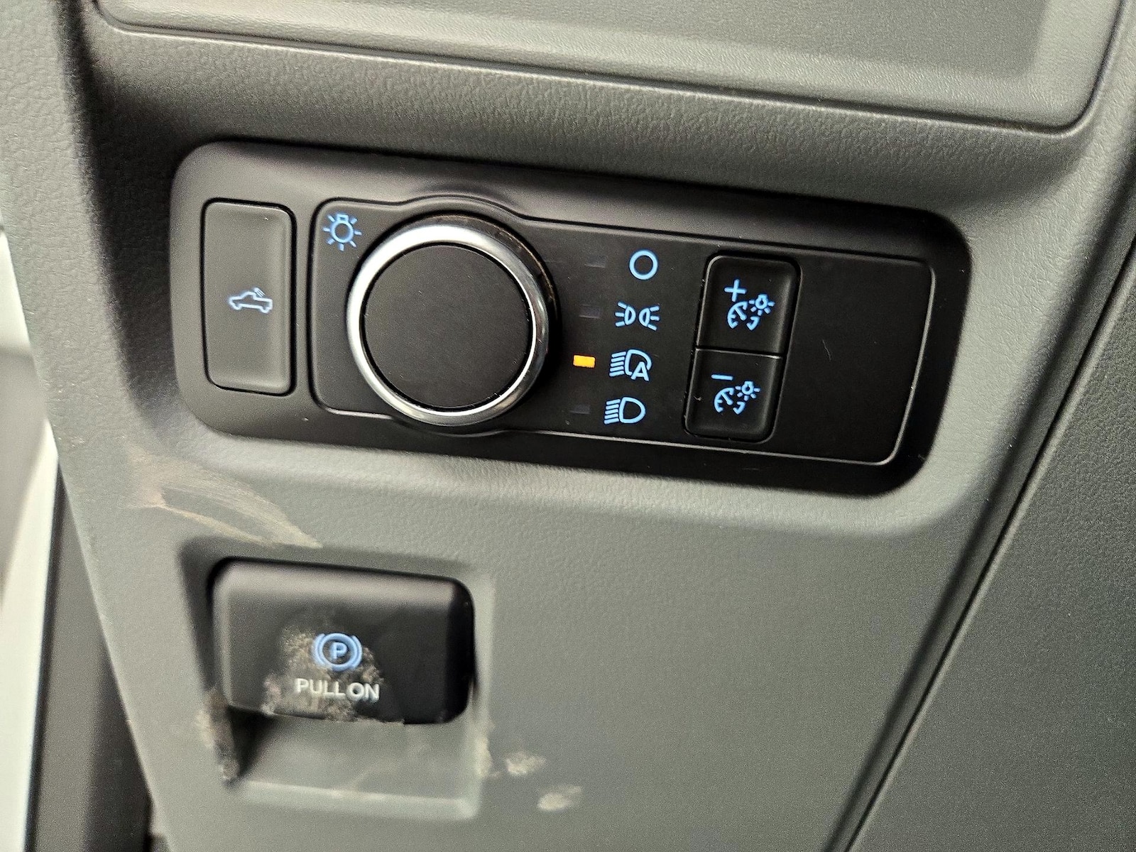 2021 Ford F-150 XL - Photo 14