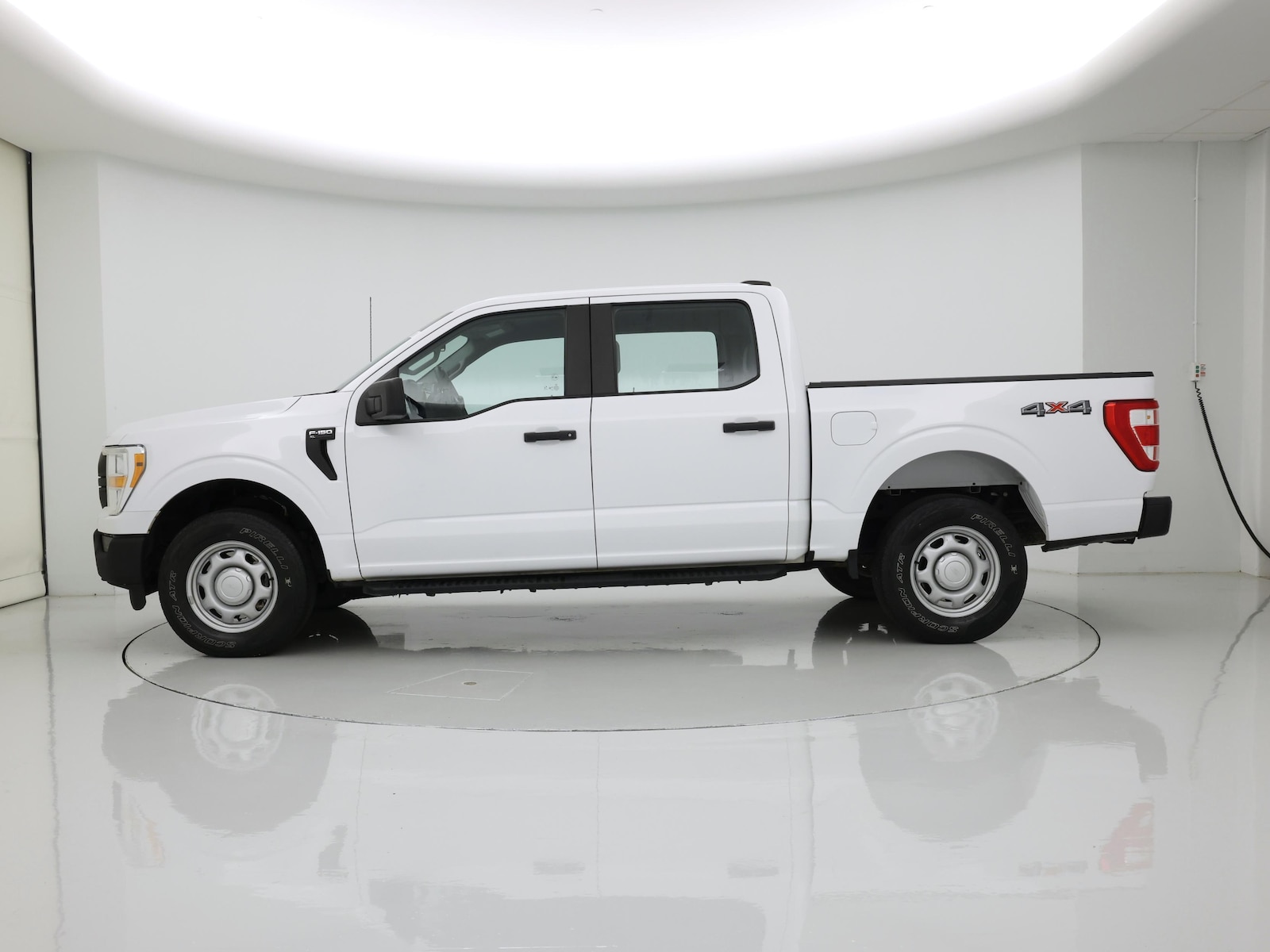 2021 Ford F-150 XL - Photo 4