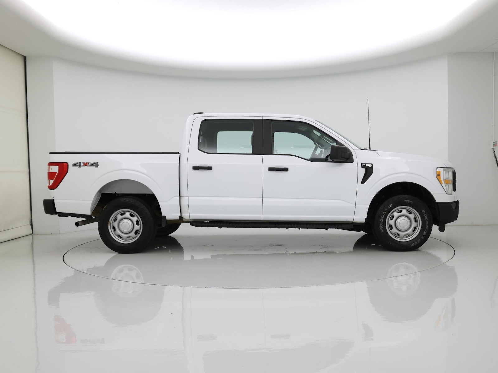 2021 Ford F-150 XL - Photo 8