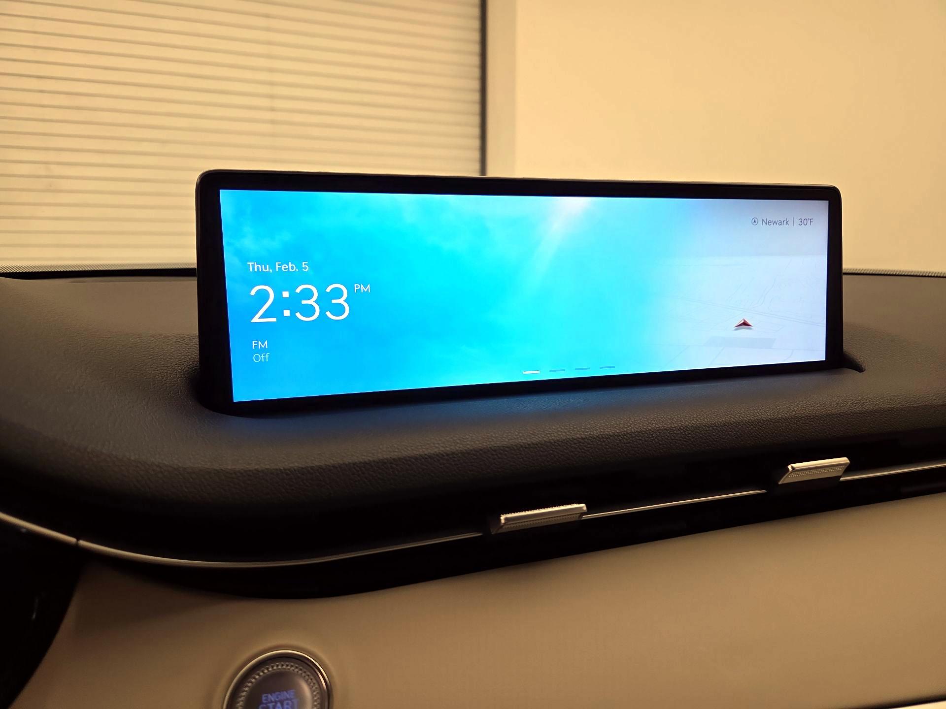 Thumbnail: 2023 Genesis GV70 - 14