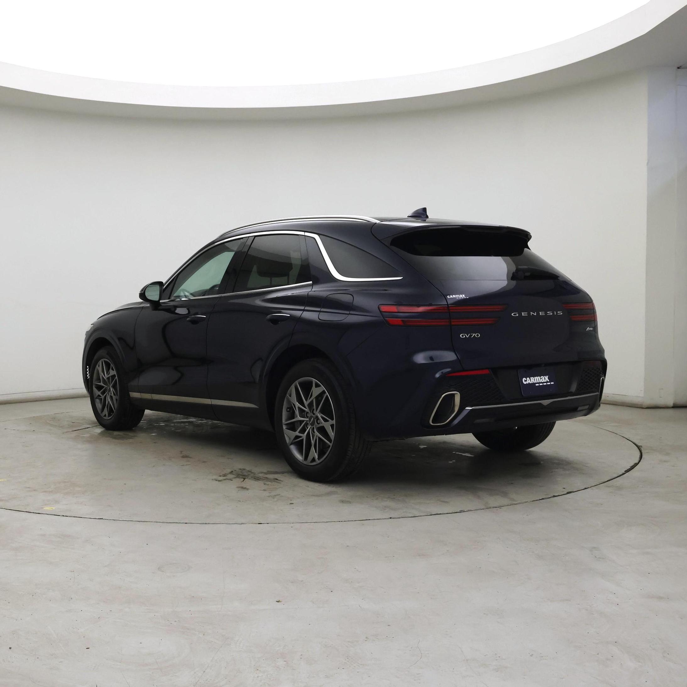 Thumbnail: 2023 Genesis GV70 - 2