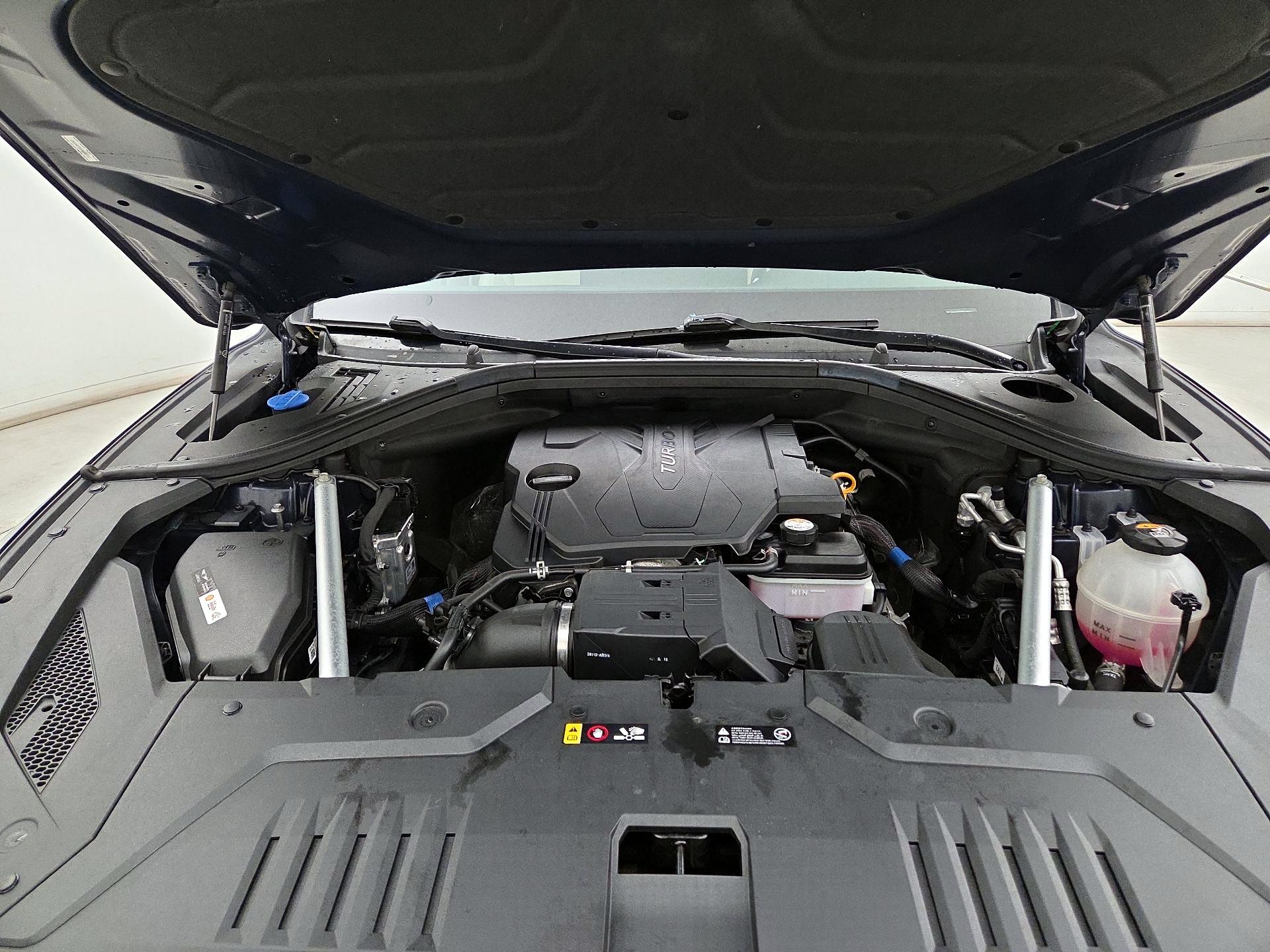 Thumbnail: 2023 Genesis GV70 - 20