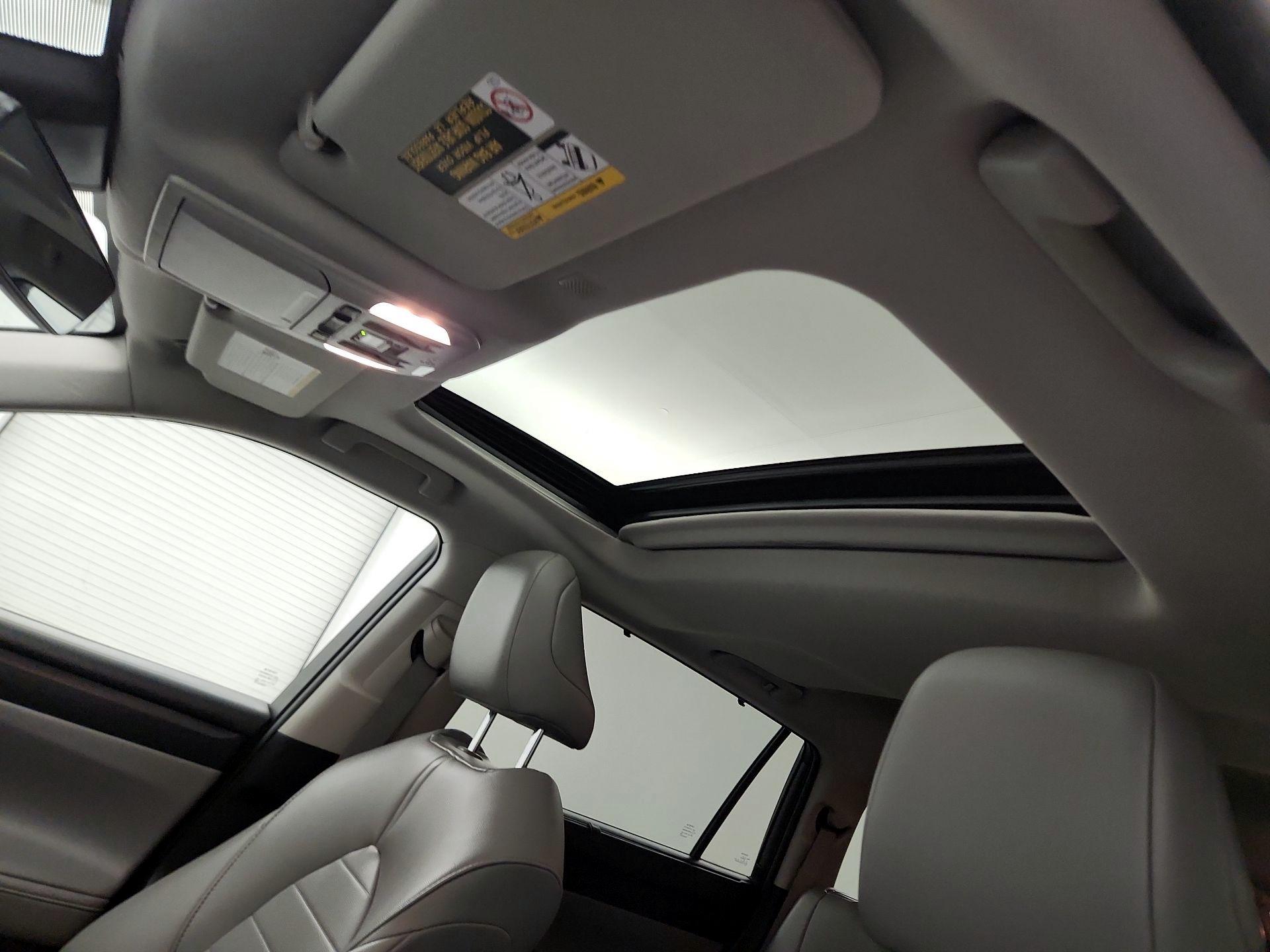 Thumbnail: 2021 Toyota Highlander - 19