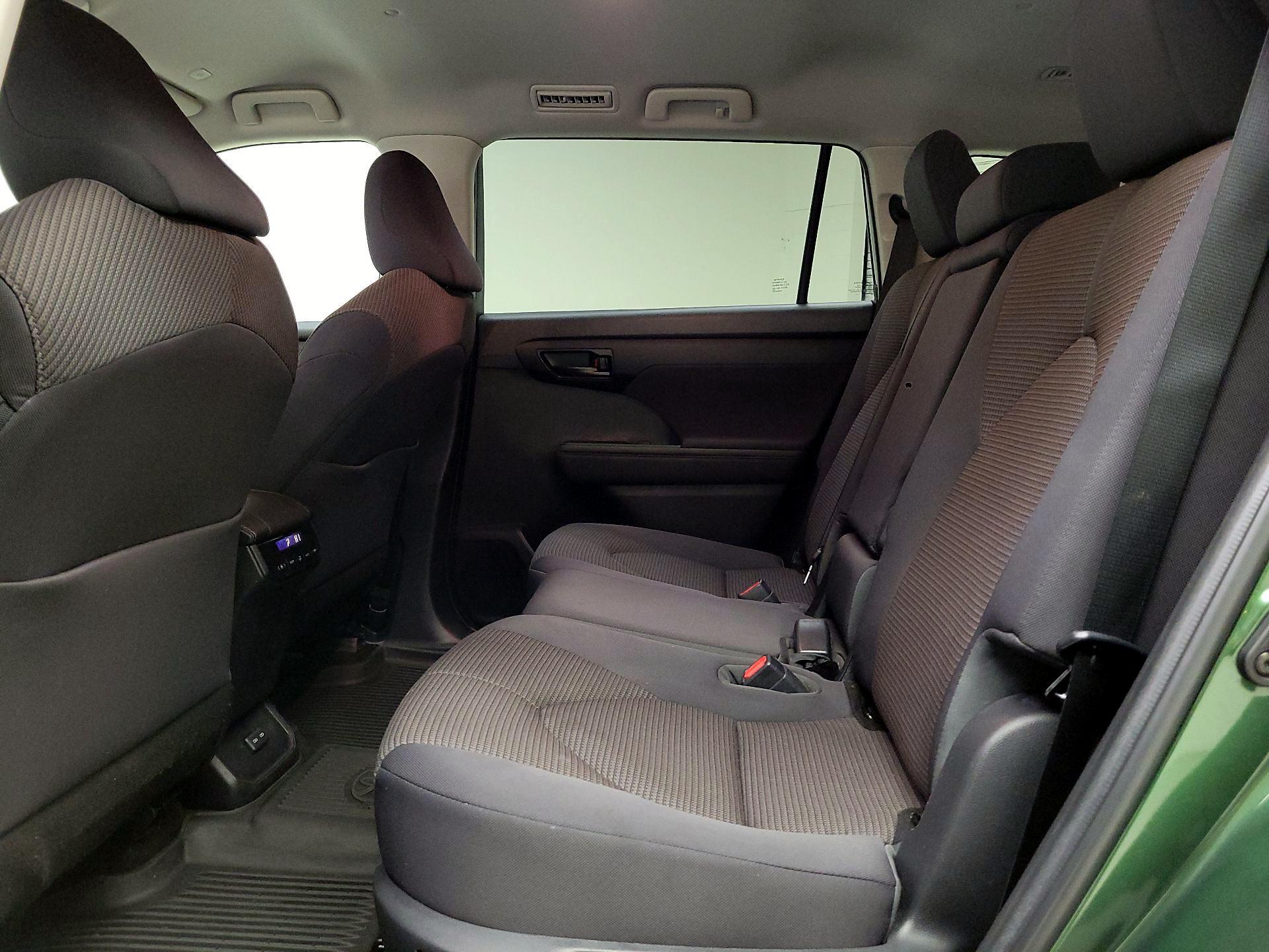 Thumbnail: 2023 Toyota Highlander - 19