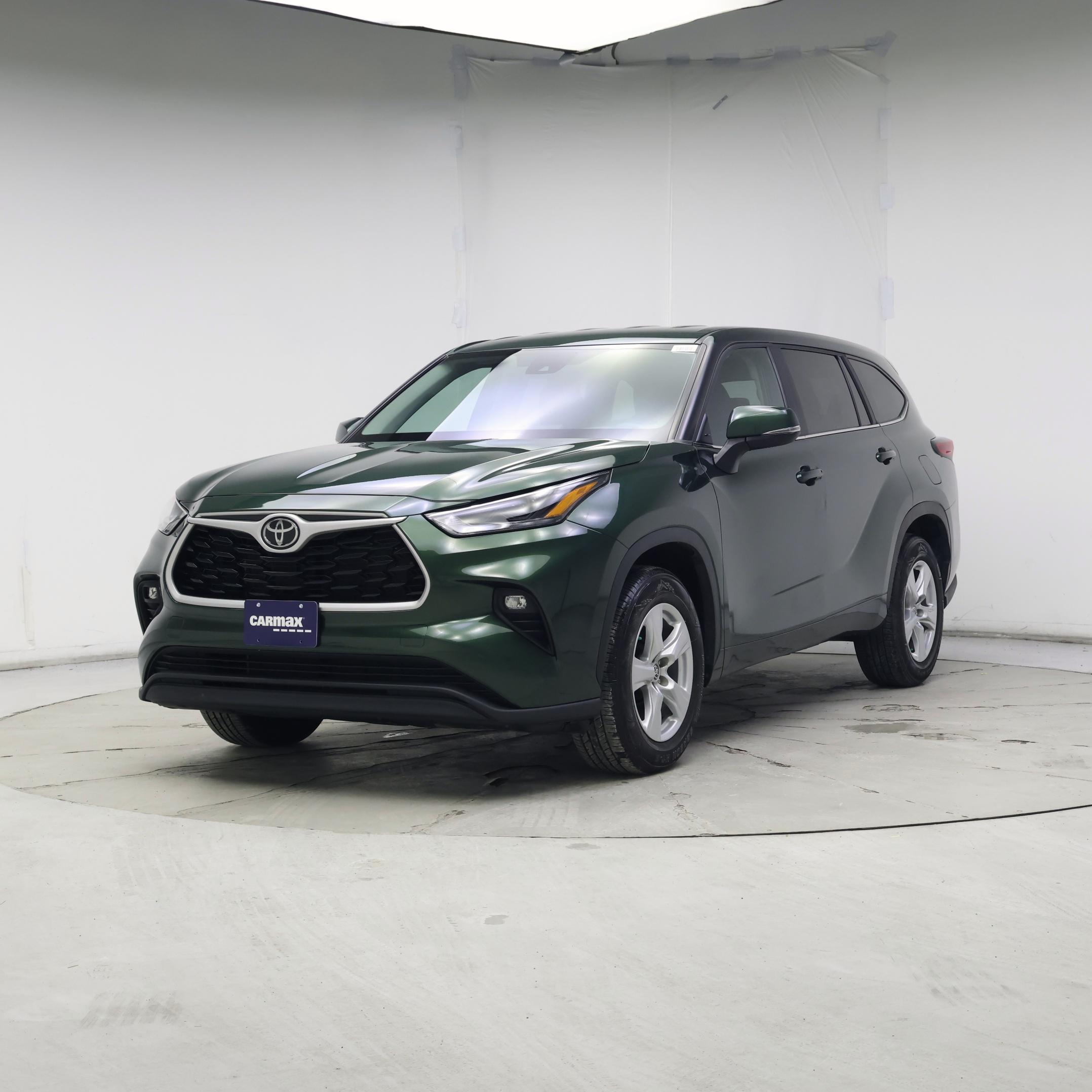 Thumbnail: 2023 Toyota Highlander - 4