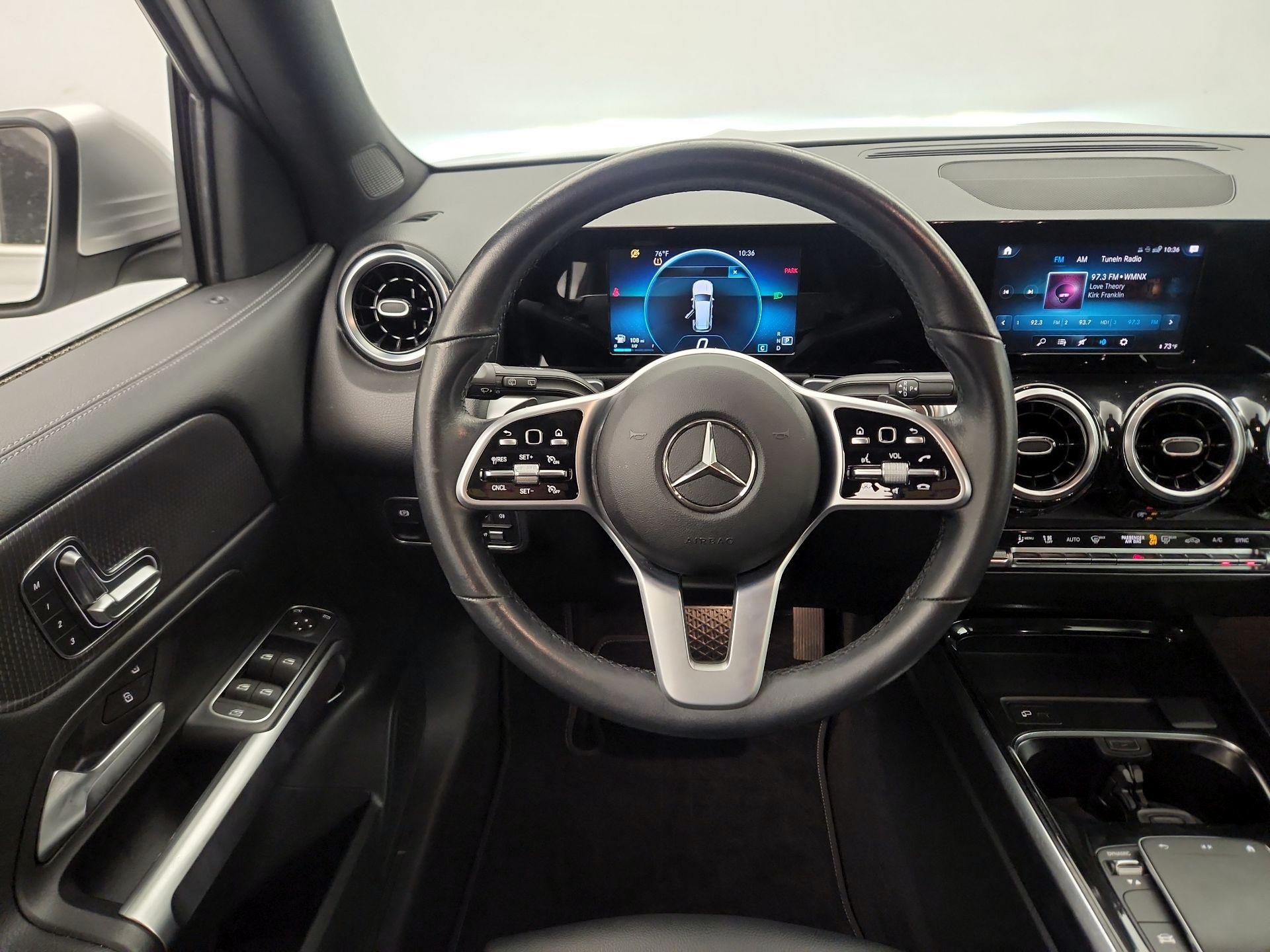 Thumbnail: 2022 Mercedes-Benz GLB - 10