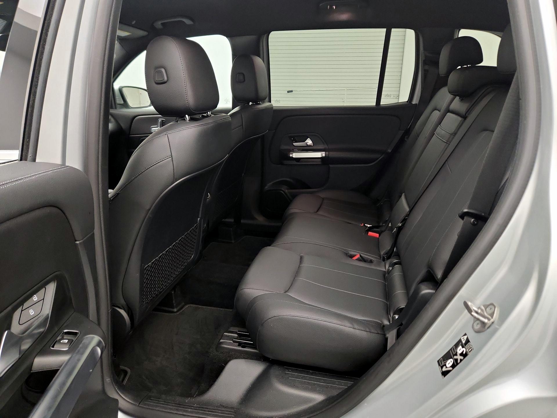 Thumbnail: 2022 Mercedes-Benz GLB - 19