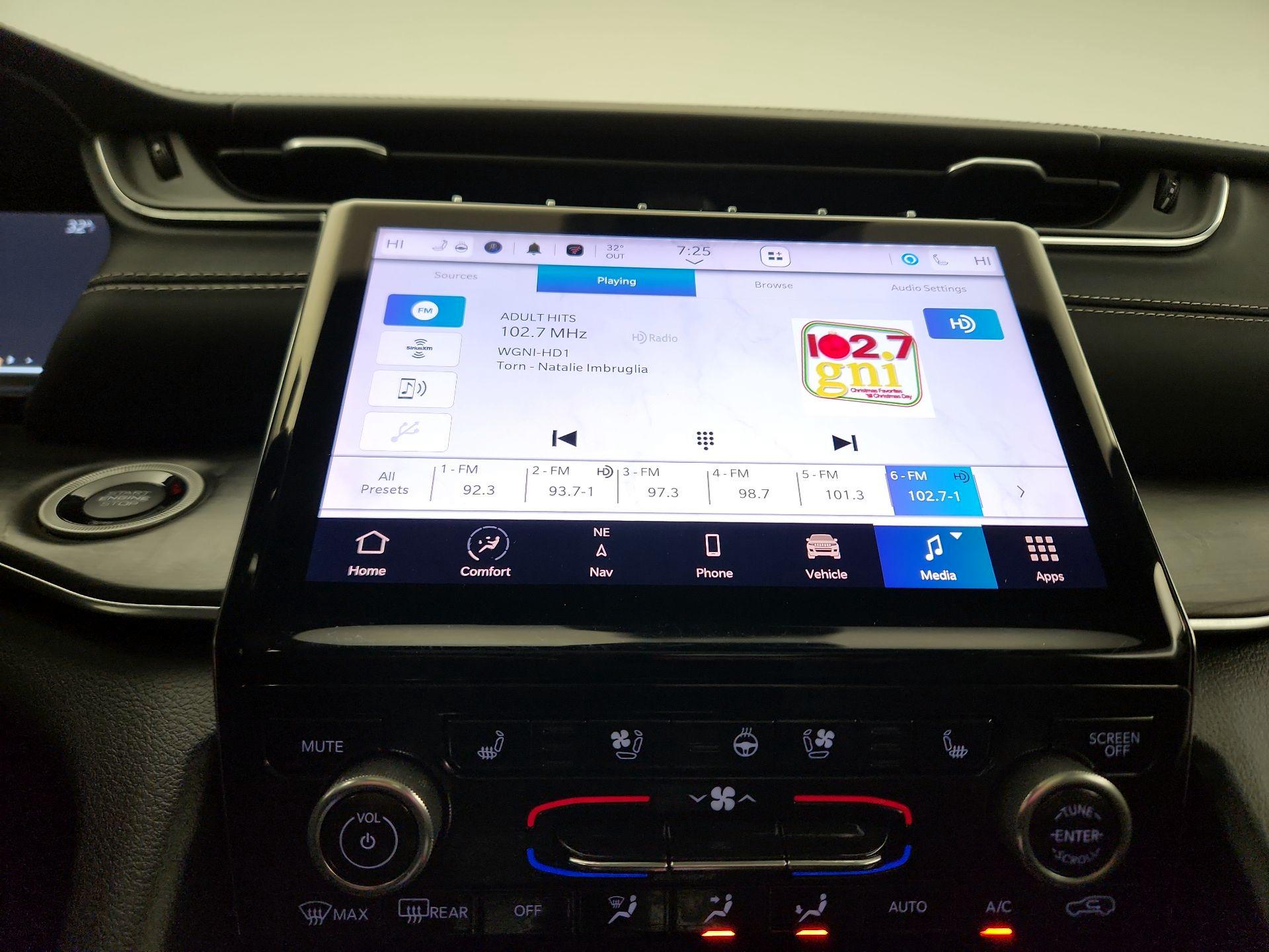 Thumbnail: 2021 Jeep Grand Cherokee L - 16